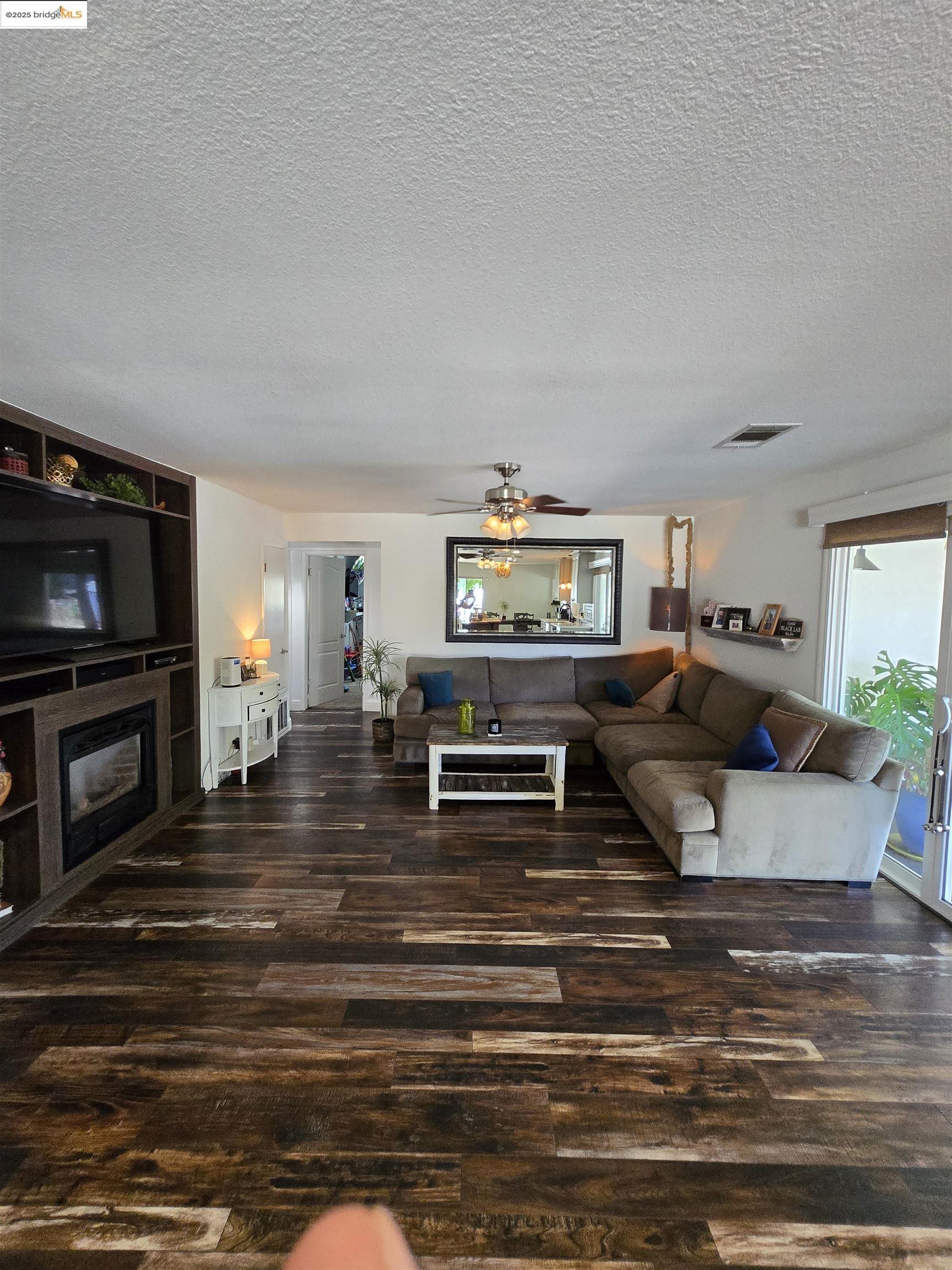 Detail Gallery Image 22 of 33 For 512 Corte Alta, Vacaville,  CA 95688 - 4 Beds | 2 Baths