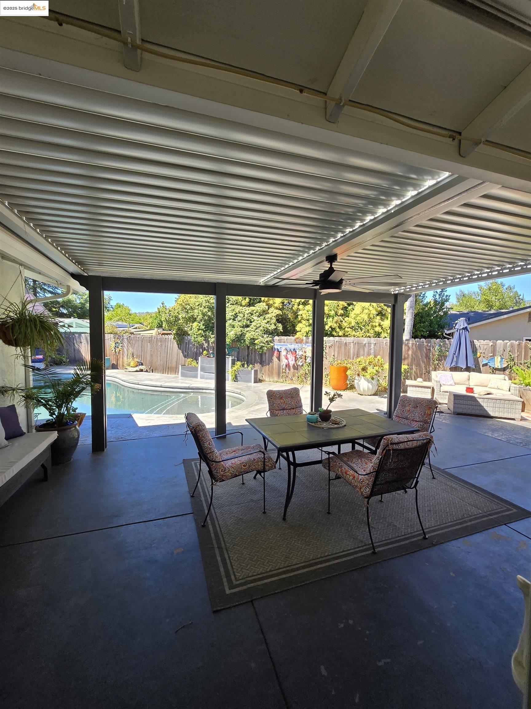 Detail Gallery Image 23 of 33 For 512 Corte Alta, Vacaville,  CA 95688 - 4 Beds | 2 Baths