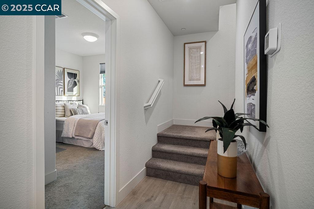 Detail Gallery Image 14 of 30 For 28949 Hideaway St, Hayward,  CA 94544 - 4 Beds | 3/1 Baths