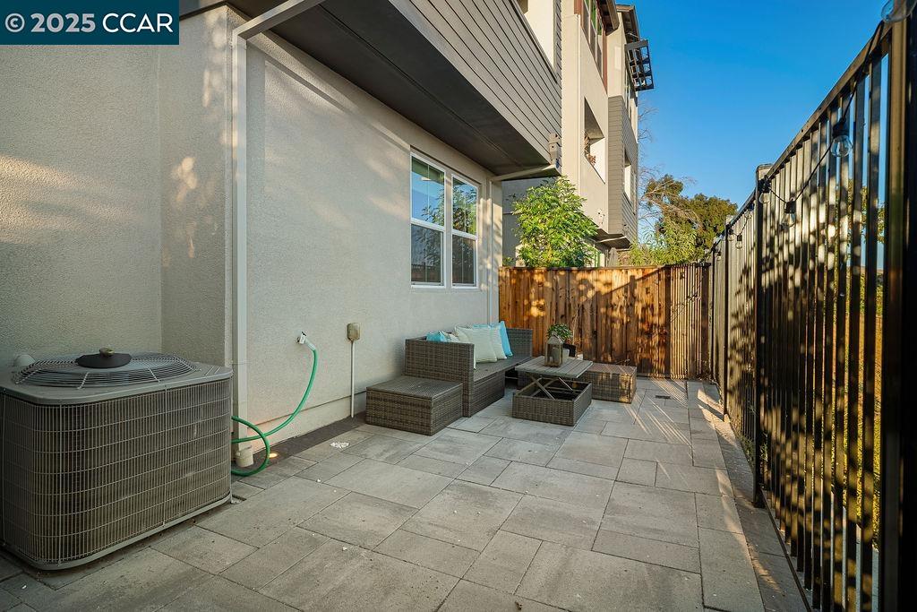Detail Gallery Image 22 of 30 For 28949 Hideaway St, Hayward,  CA 94544 - 4 Beds | 3/1 Baths