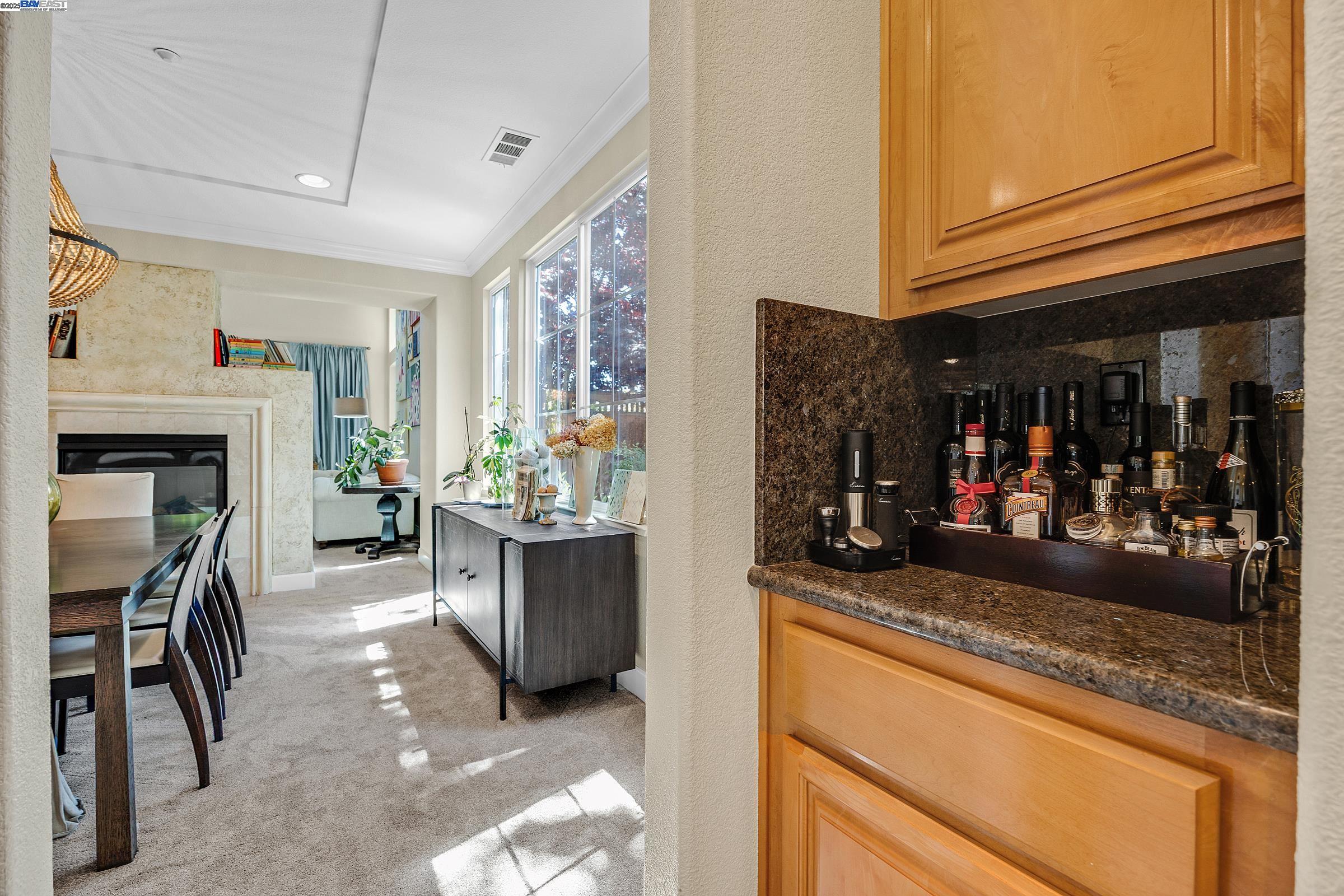 Detail Gallery Image 14 of 60 For 2461 Ancona Cir, Livermore,  CA 94550 - 6 Beds | 4/1 Baths