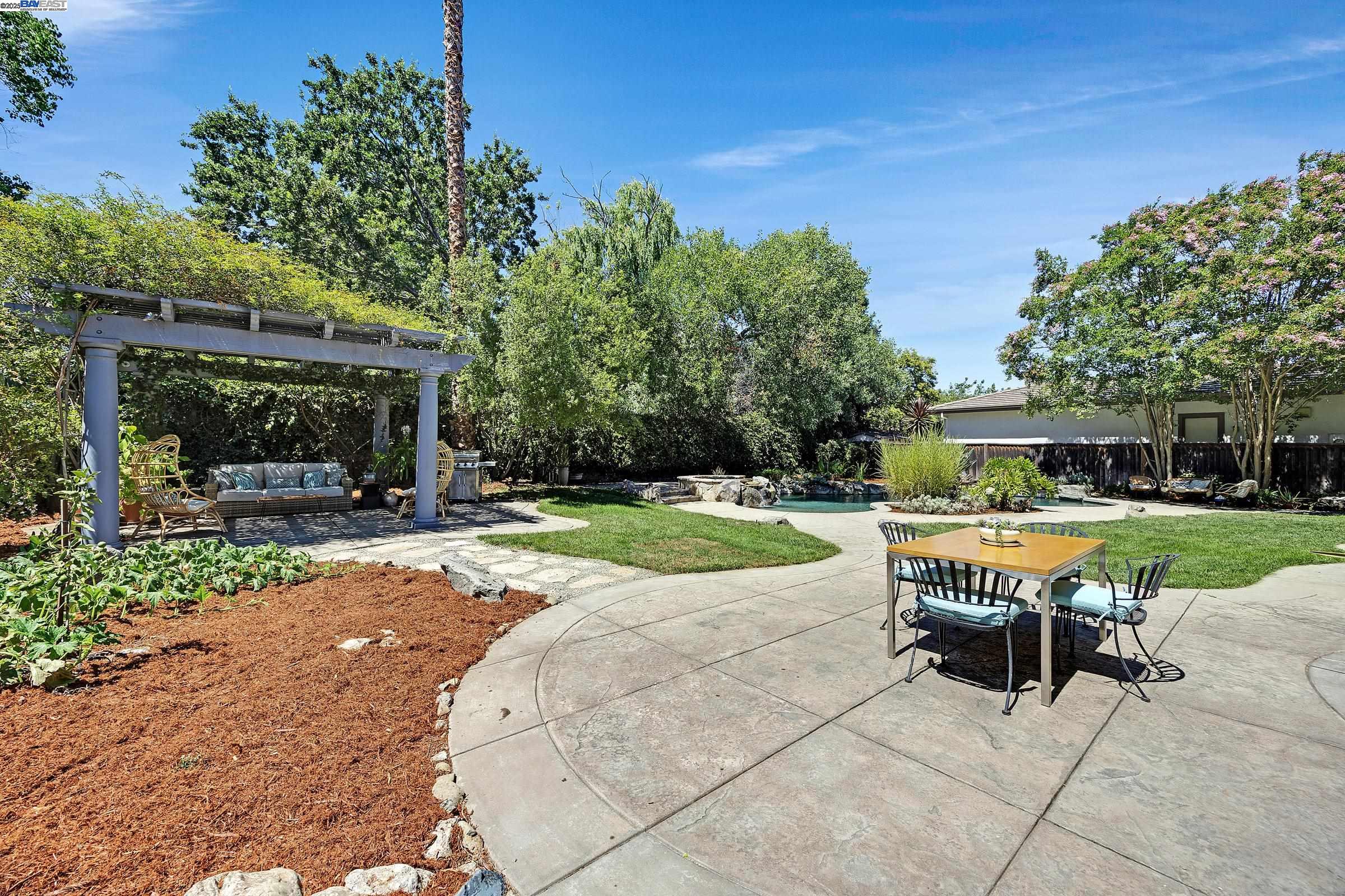 Detail Gallery Image 48 of 60 For 2461 Ancona Cir, Livermore,  CA 94550 - 6 Beds | 4/1 Baths