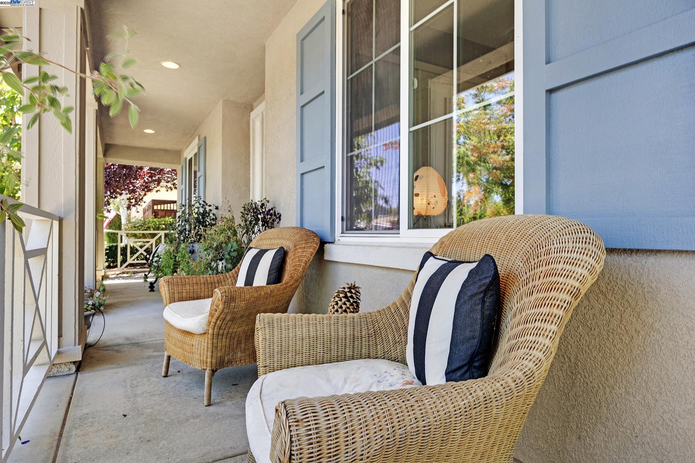 Detail Gallery Image 8 of 60 For 2461 Ancona Cir, Livermore,  CA 94550 - 6 Beds | 4/1 Baths