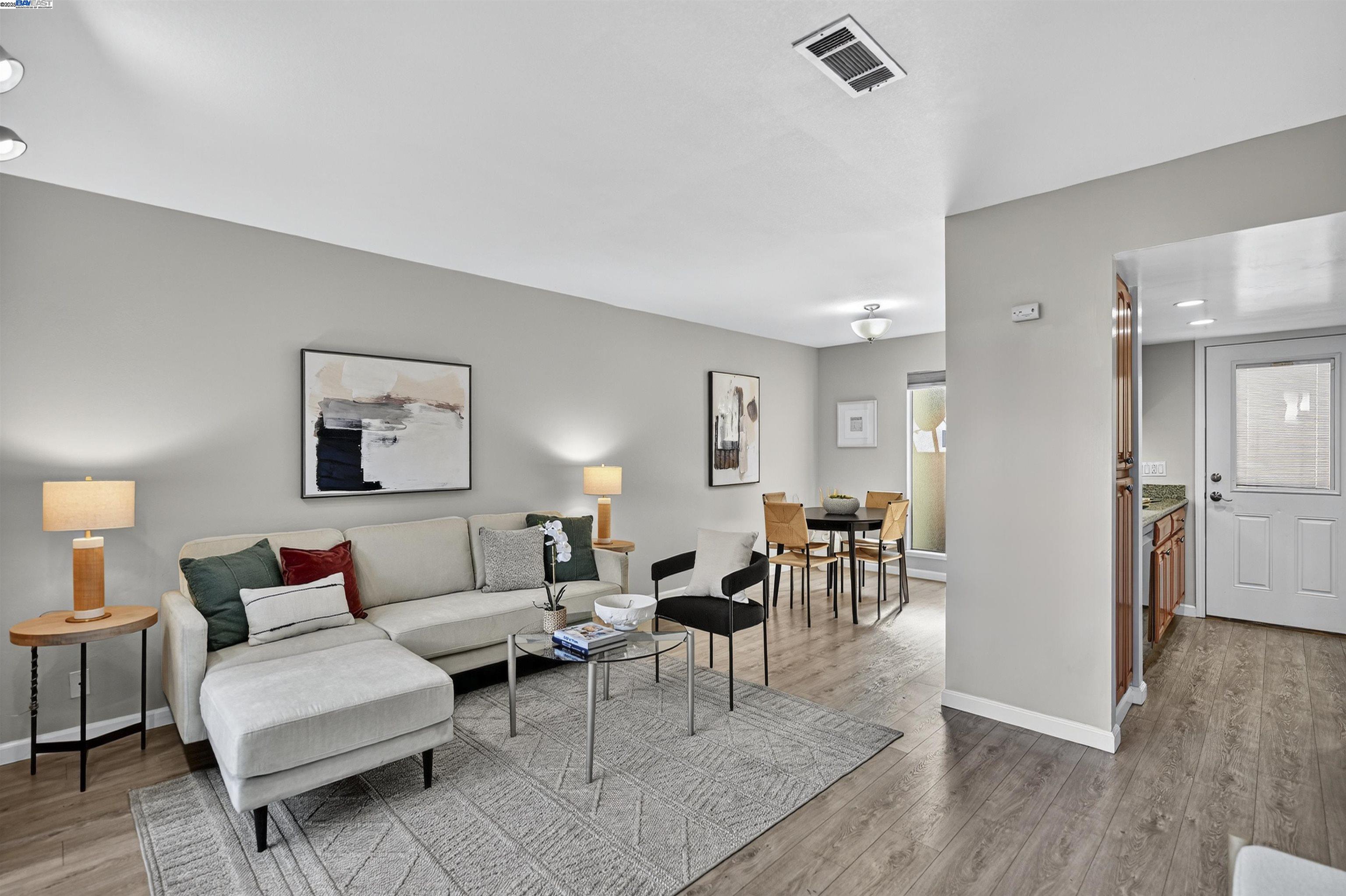 Front Image Thumbnail for BE41108681