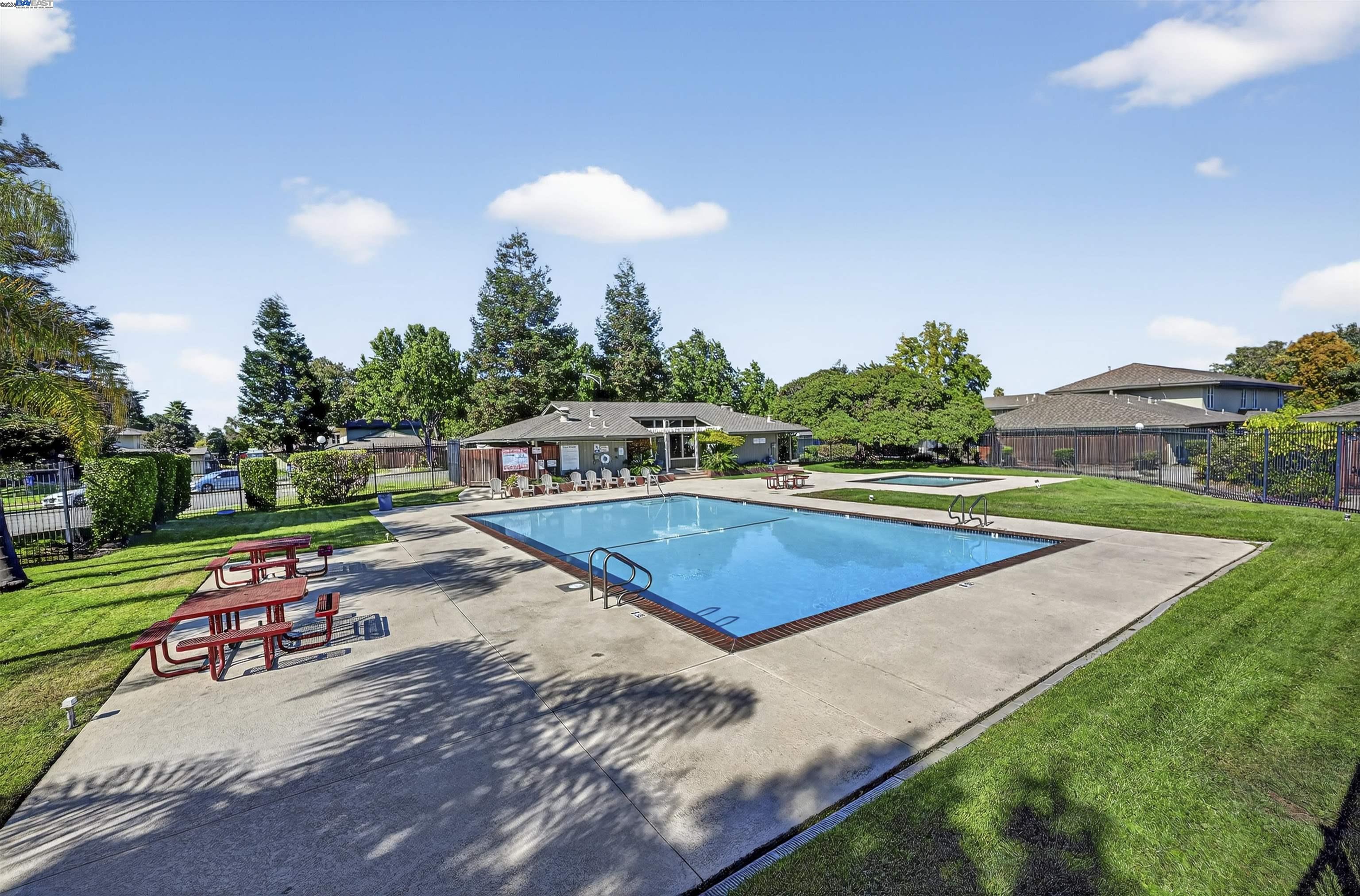Detail Gallery Image 25 of 26 For 5645 Evergreen Terrace, Fremont,  CA 94538 - 2 Beds | 1/1 Baths
