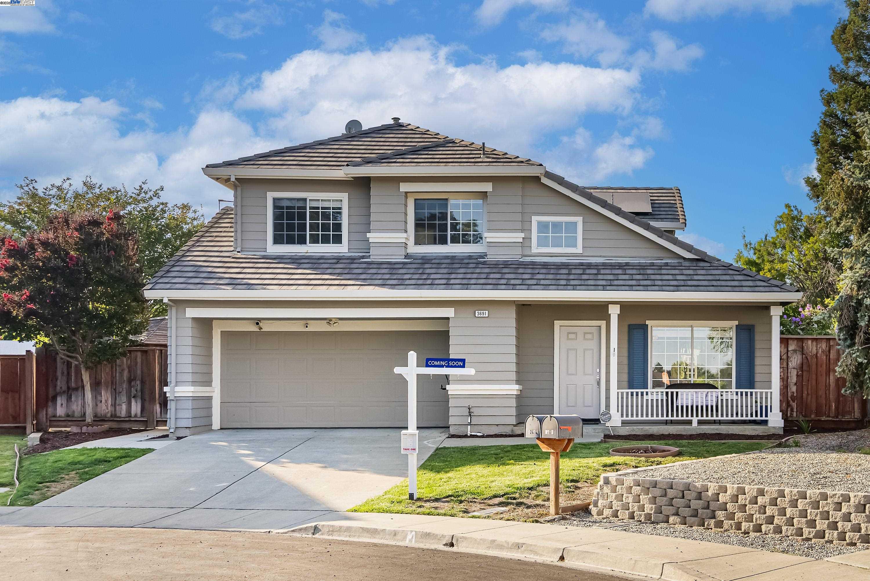 Detail Gallery Image 1 of 49 For 3691 Wyndham Dr, Fremont,  CA 94536 - 4 Beds | 2/1 Baths