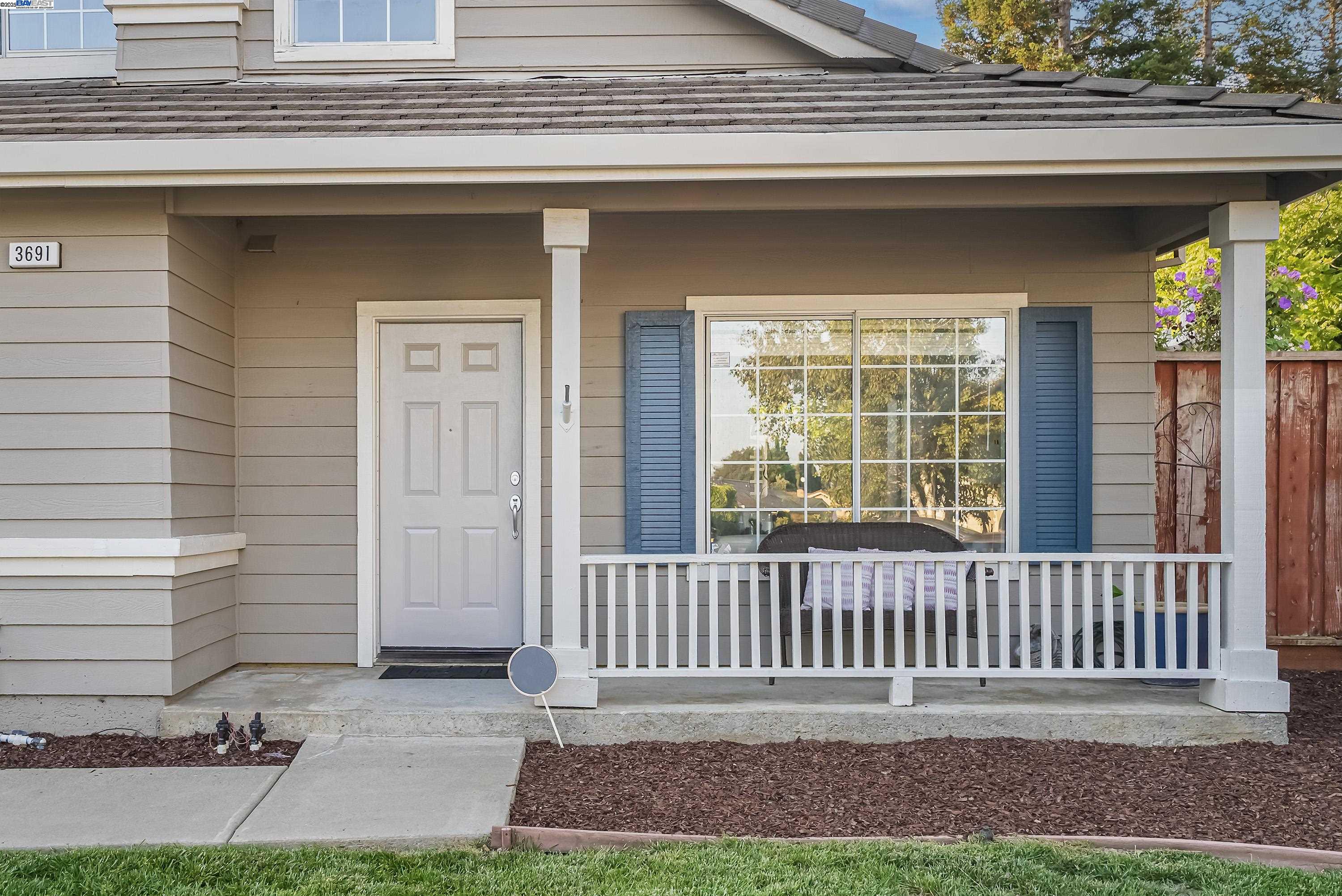 Detail Gallery Image 3 of 49 For 3691 Wyndham Dr, Fremont,  CA 94536 - 4 Beds | 2/1 Baths