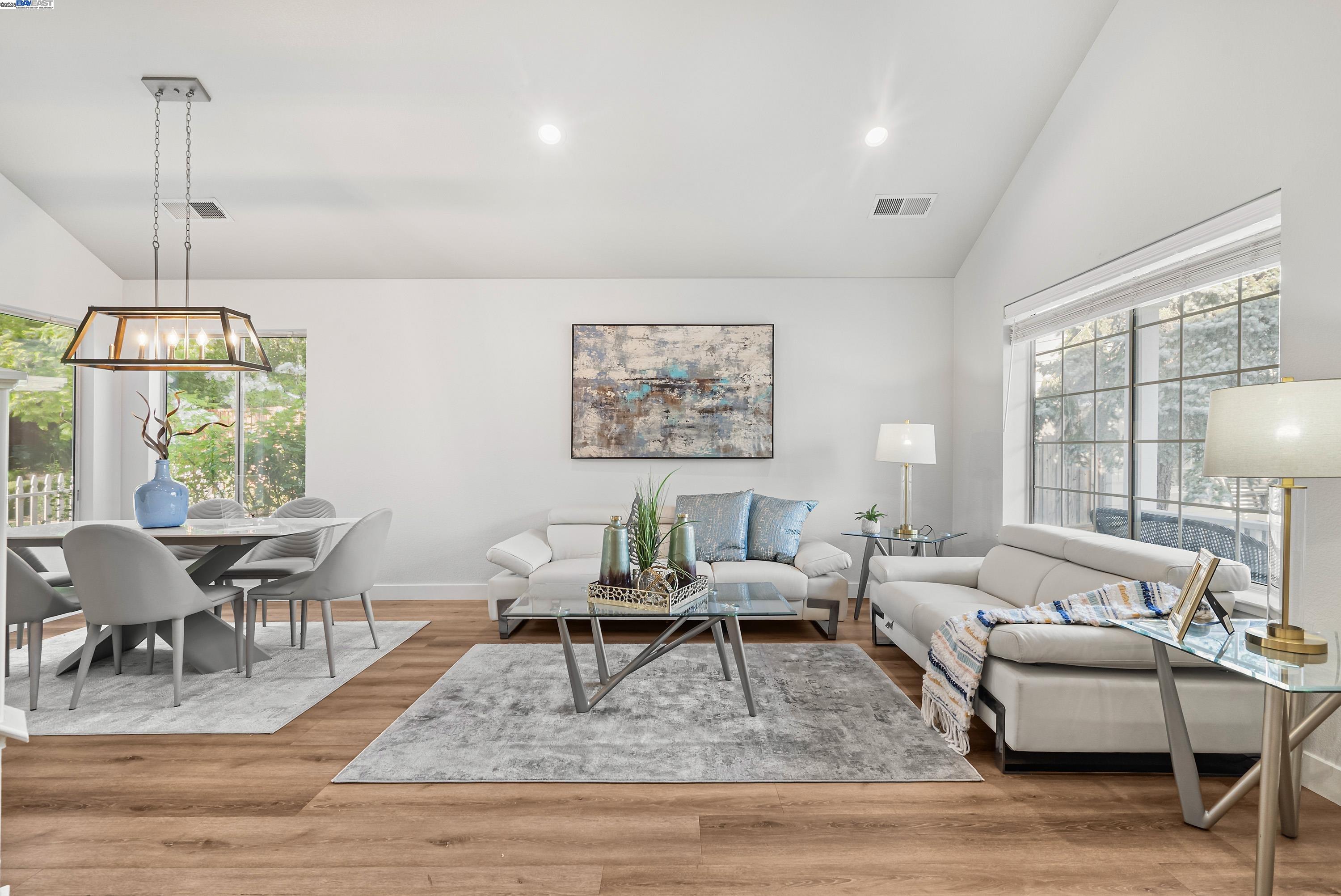 Detail Gallery Image 4 of 49 For 3691 Wyndham Dr, Fremont,  CA 94536 - 4 Beds | 2/1 Baths