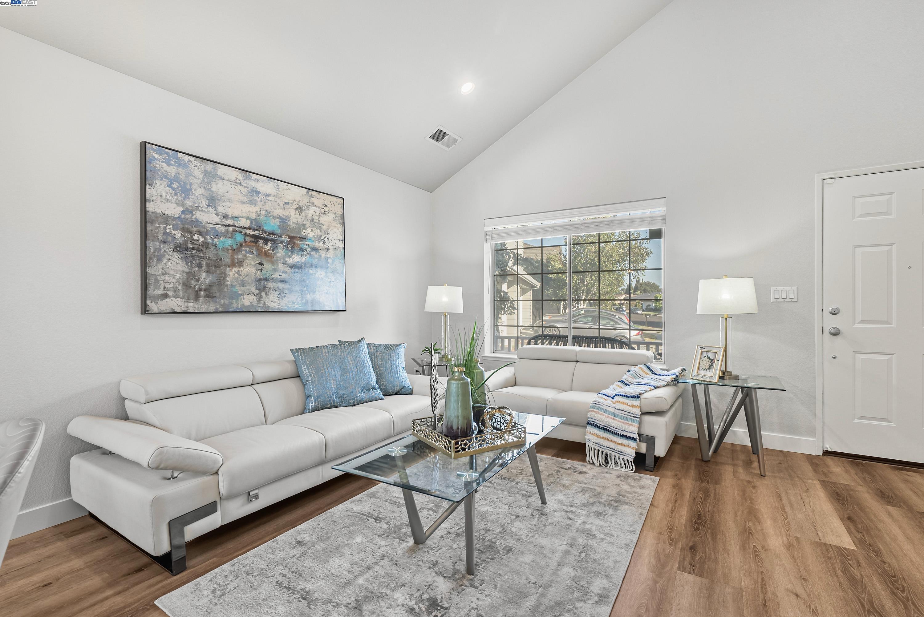 Detail Gallery Image 6 of 49 For 3691 Wyndham Dr, Fremont,  CA 94536 - 4 Beds | 2/1 Baths
