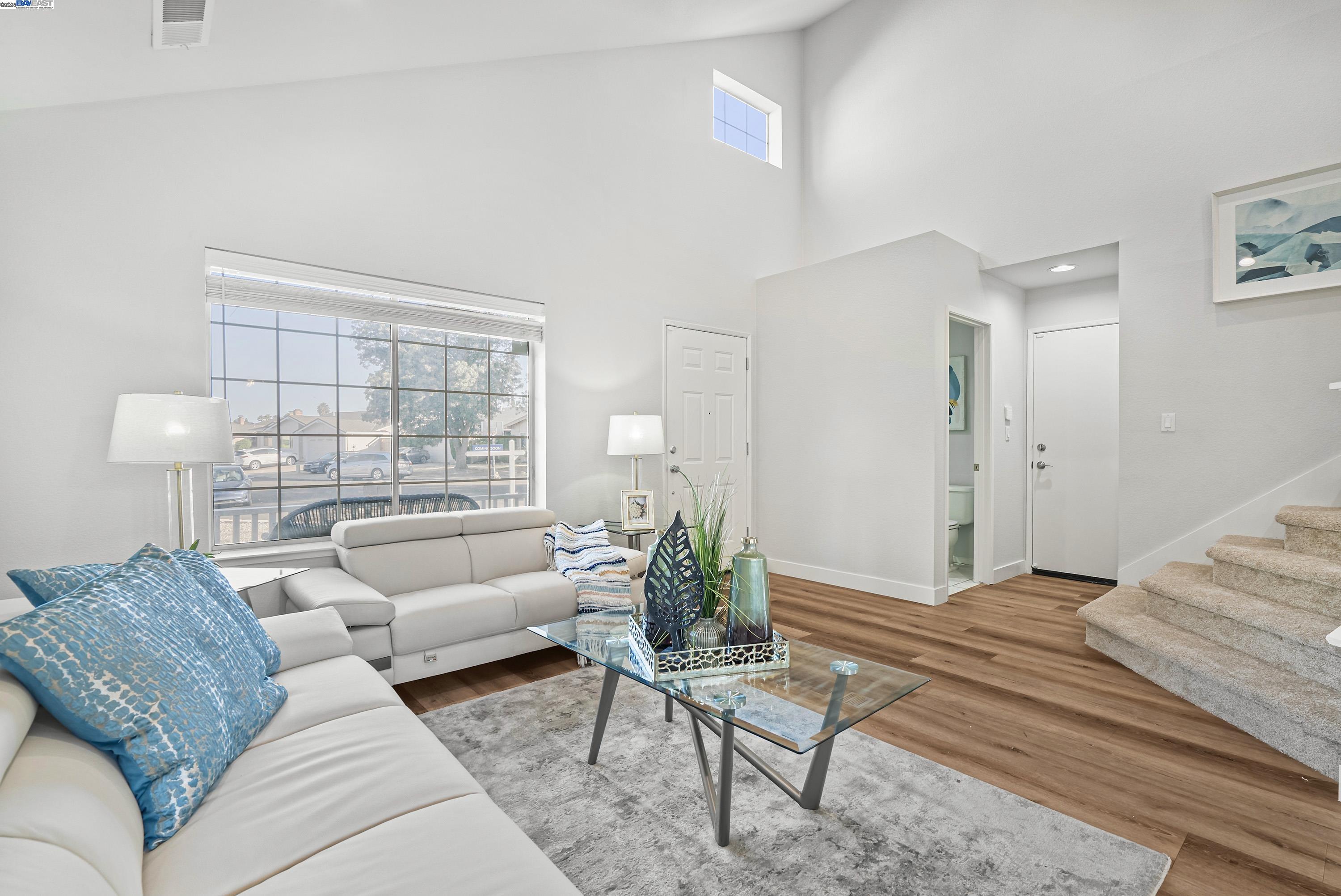 Detail Gallery Image 7 of 49 For 3691 Wyndham Dr, Fremont,  CA 94536 - 4 Beds | 2/1 Baths
