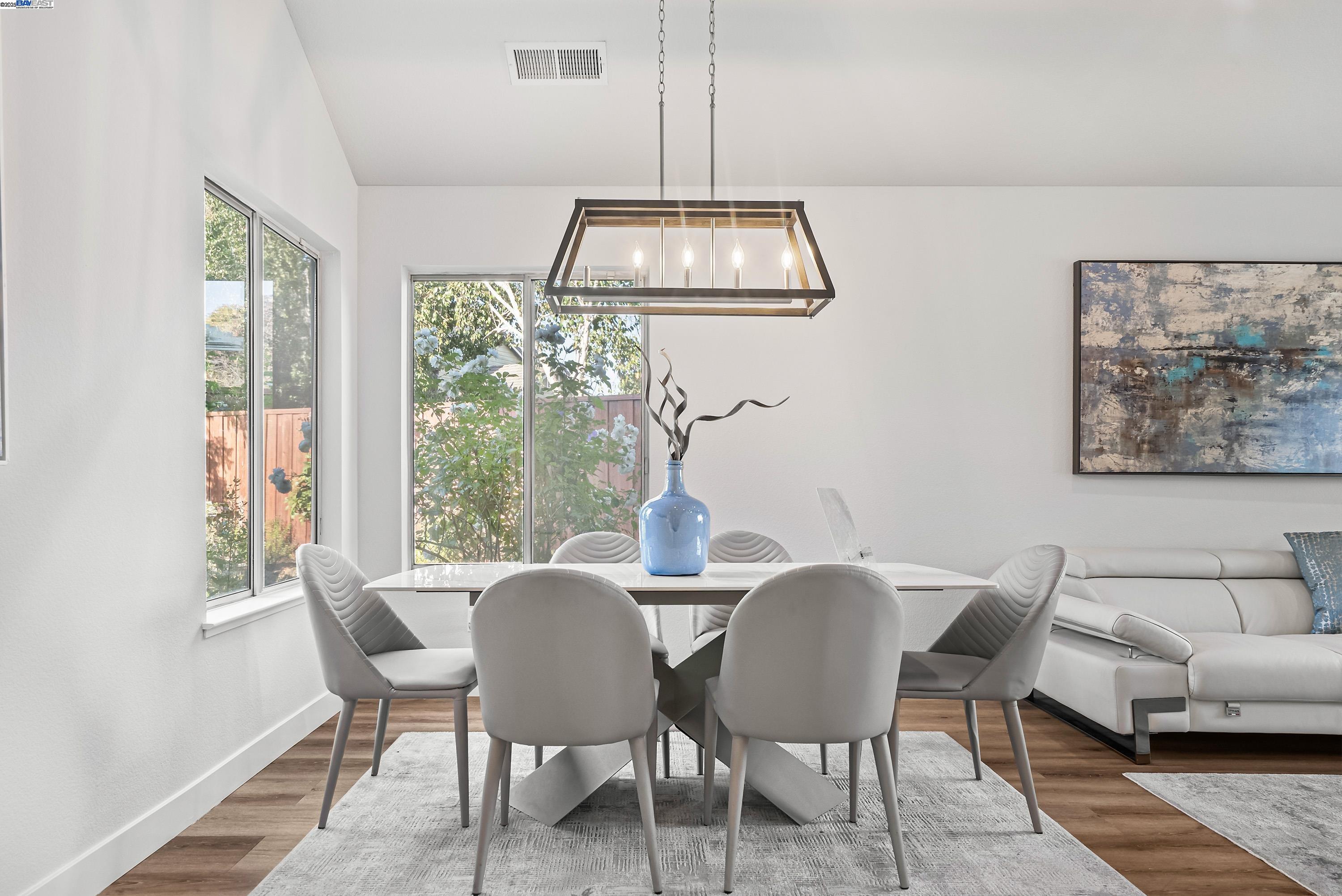 Detail Gallery Image 9 of 49 For 3691 Wyndham Dr, Fremont,  CA 94536 - 4 Beds | 2/1 Baths