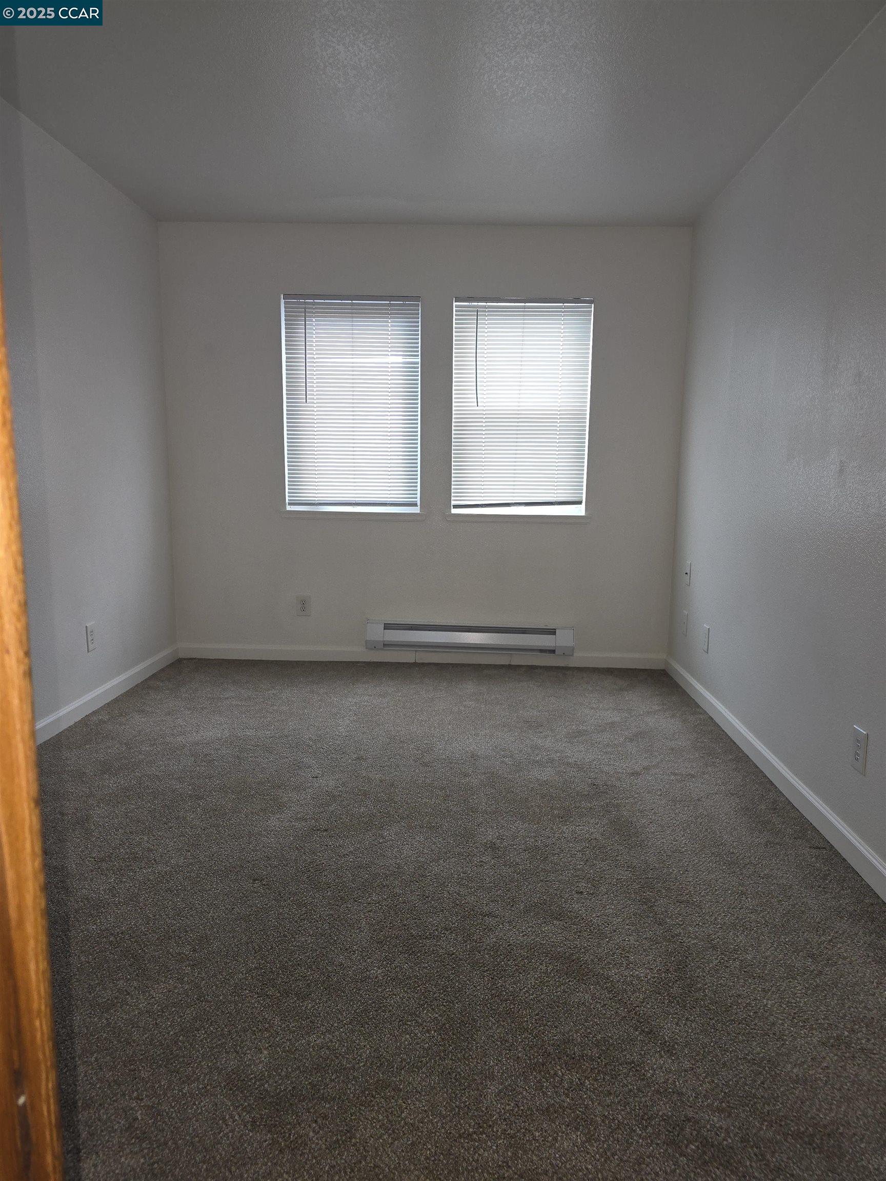 Detail Gallery Image 7 of 9 For 1520 S 55th, Richmond,  CA 94804 - 2 Beds | 1 Baths