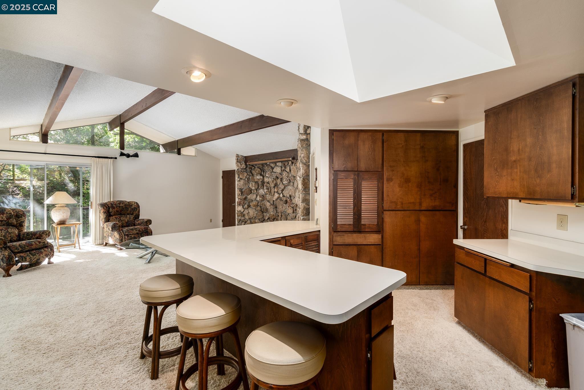 Detail Gallery Image 10 of 31 For 200 Lark Ln, Alamo,  CA 94507 - 3 Beds | 3 Baths
