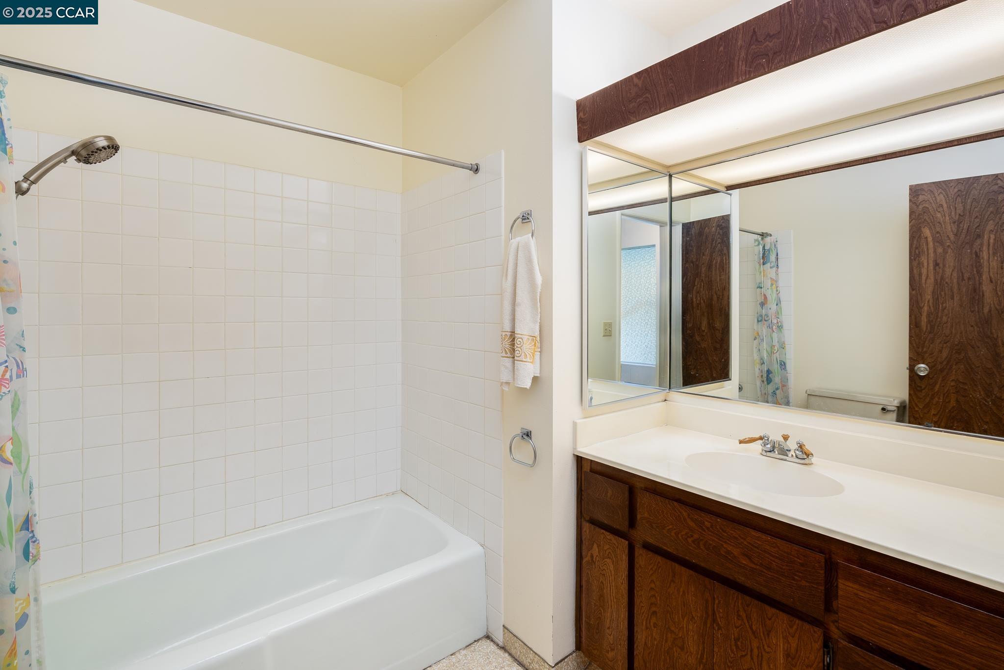 Detail Gallery Image 11 of 31 For 200 Lark Ln, Alamo,  CA 94507 - 3 Beds | 3 Baths