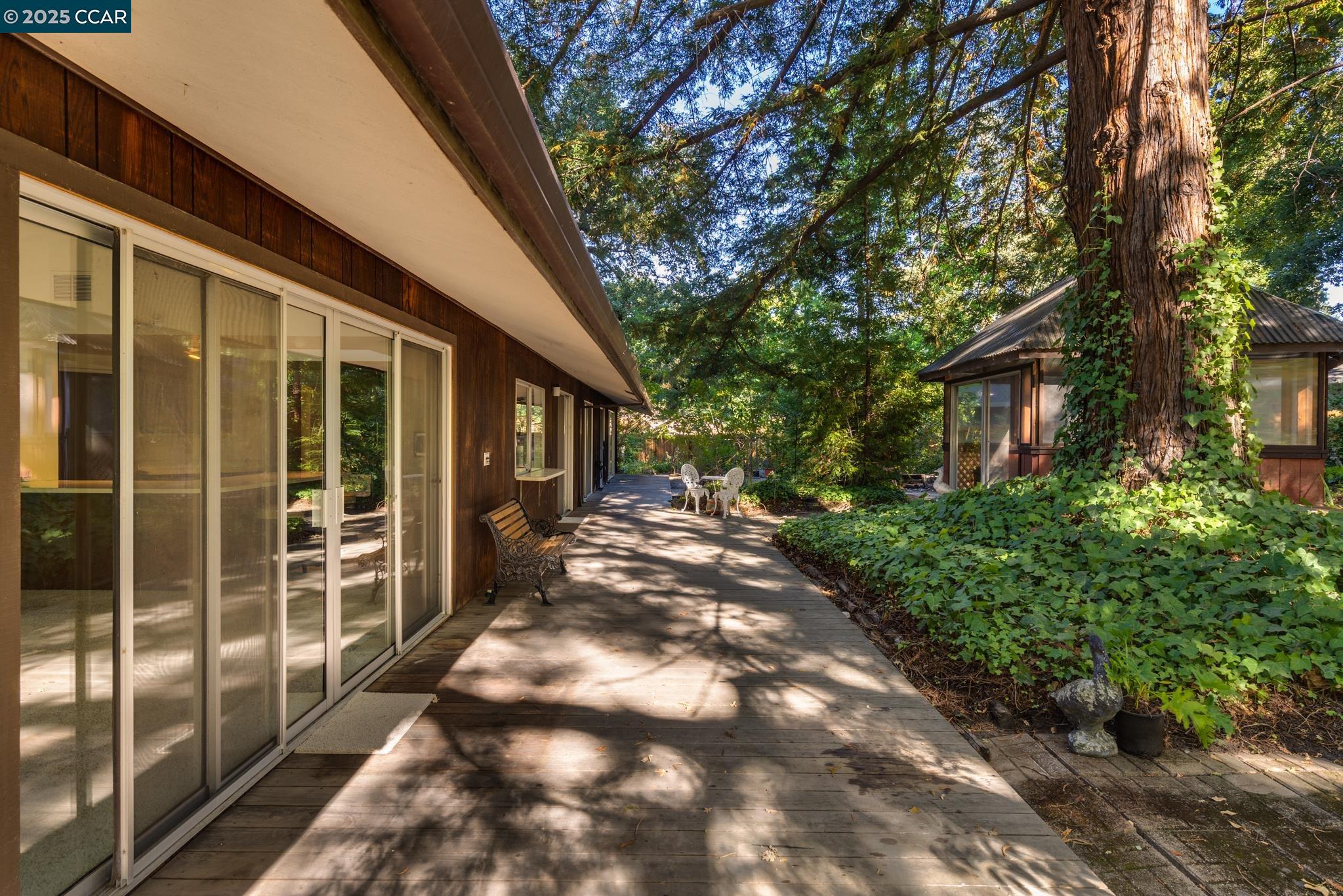 Detail Gallery Image 24 of 31 For 200 Lark Ln, Alamo,  CA 94507 - 3 Beds | 3 Baths