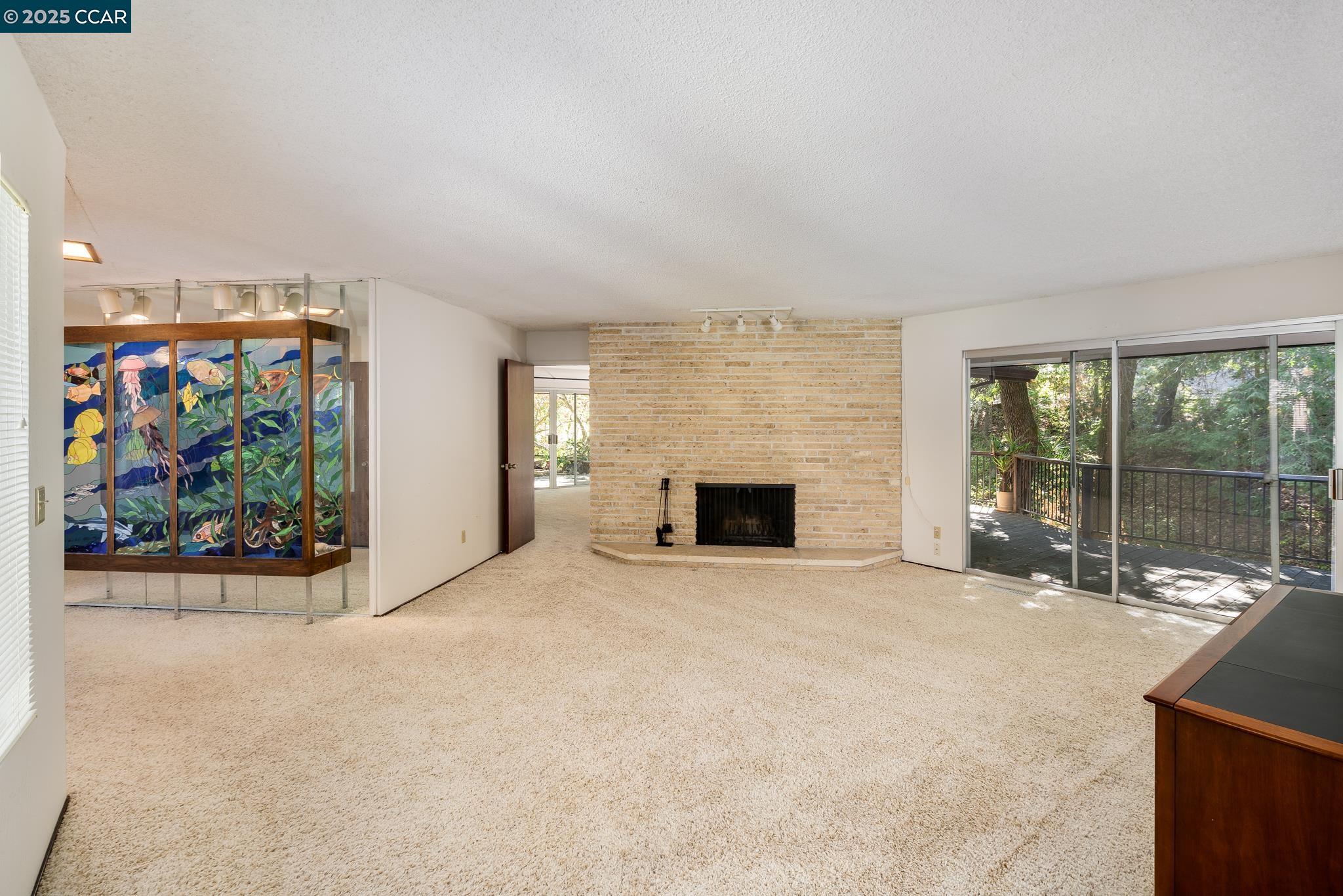 Detail Gallery Image 5 of 32 For 200 Lark Ln, Alamo,  CA 94507 - 3 Beds | 3 Baths