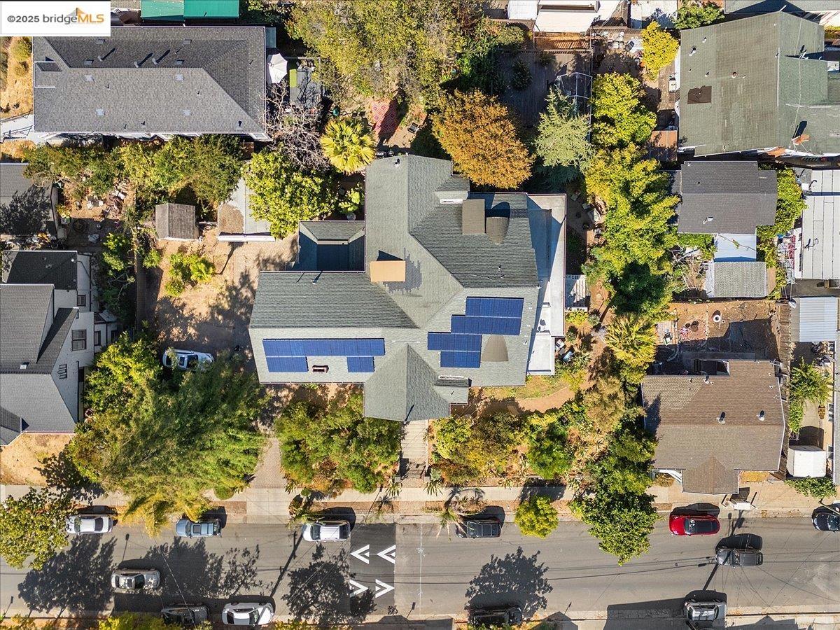 Detail Gallery Image 3 of 23 For 1218 E 21st St, Oakland,  CA 94606 - 19 Beds | 9 Baths
