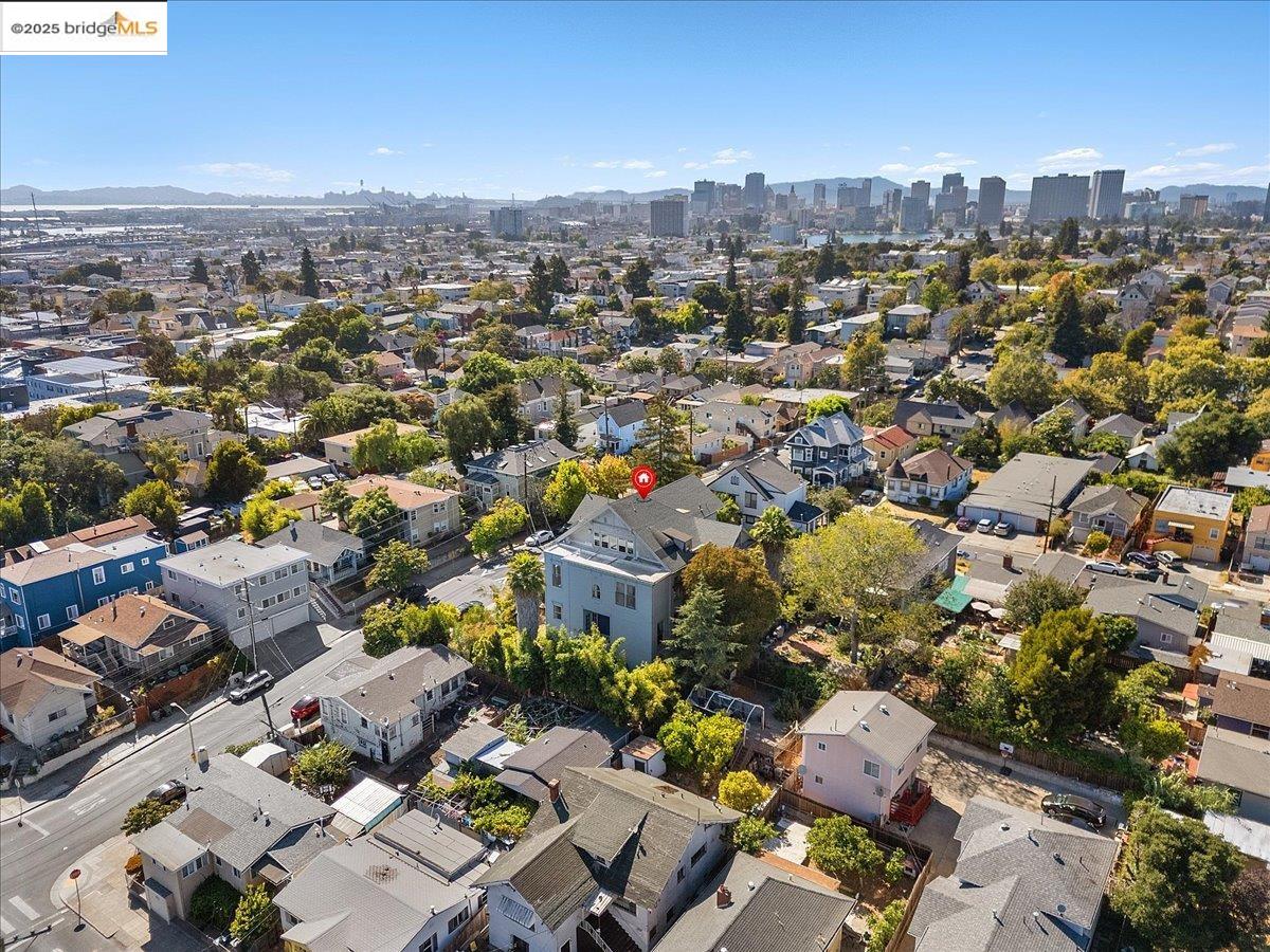 Detail Gallery Image 23 of 23 For 1218 E 21st St, Oakland,  CA 94606 - 19 Beds | 9 Baths