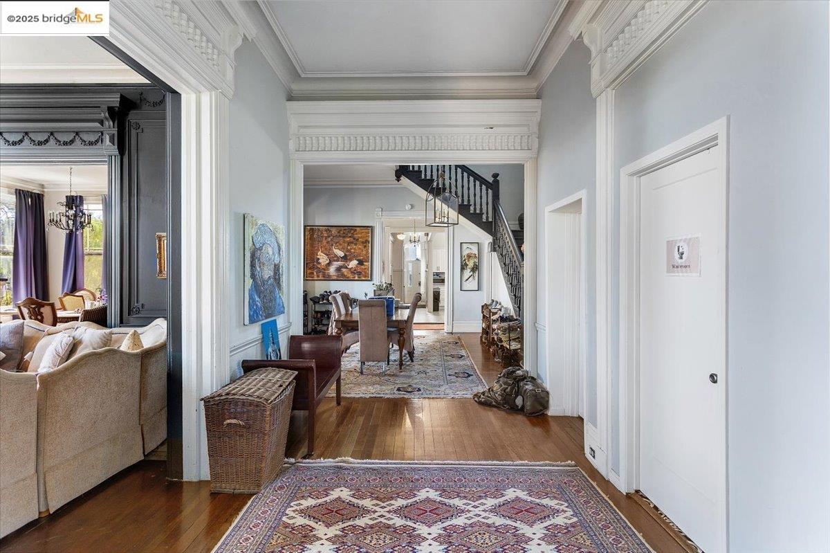 Detail Gallery Image 4 of 23 For 1218 E 21st St, Oakland,  CA 94606 - 19 Beds | 9 Baths