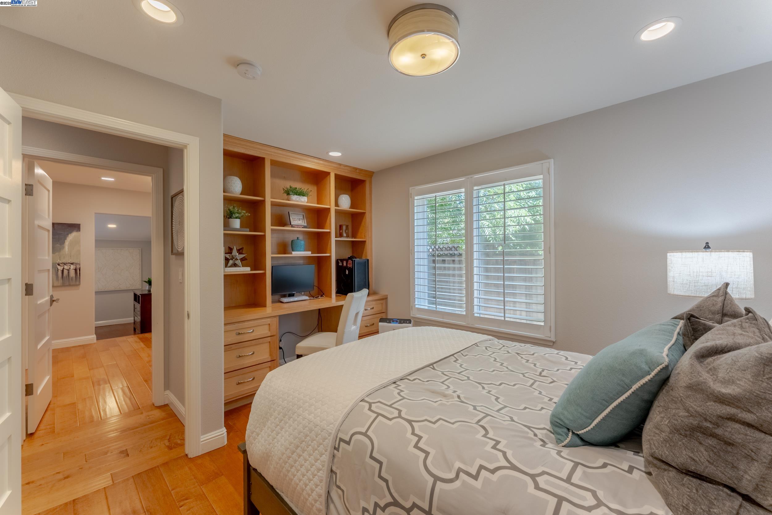 Detail Gallery Image 17 of 28 For 1376 Vintner Way, Pleasanton,  CA 94566 - 3 Beds | 2 Baths