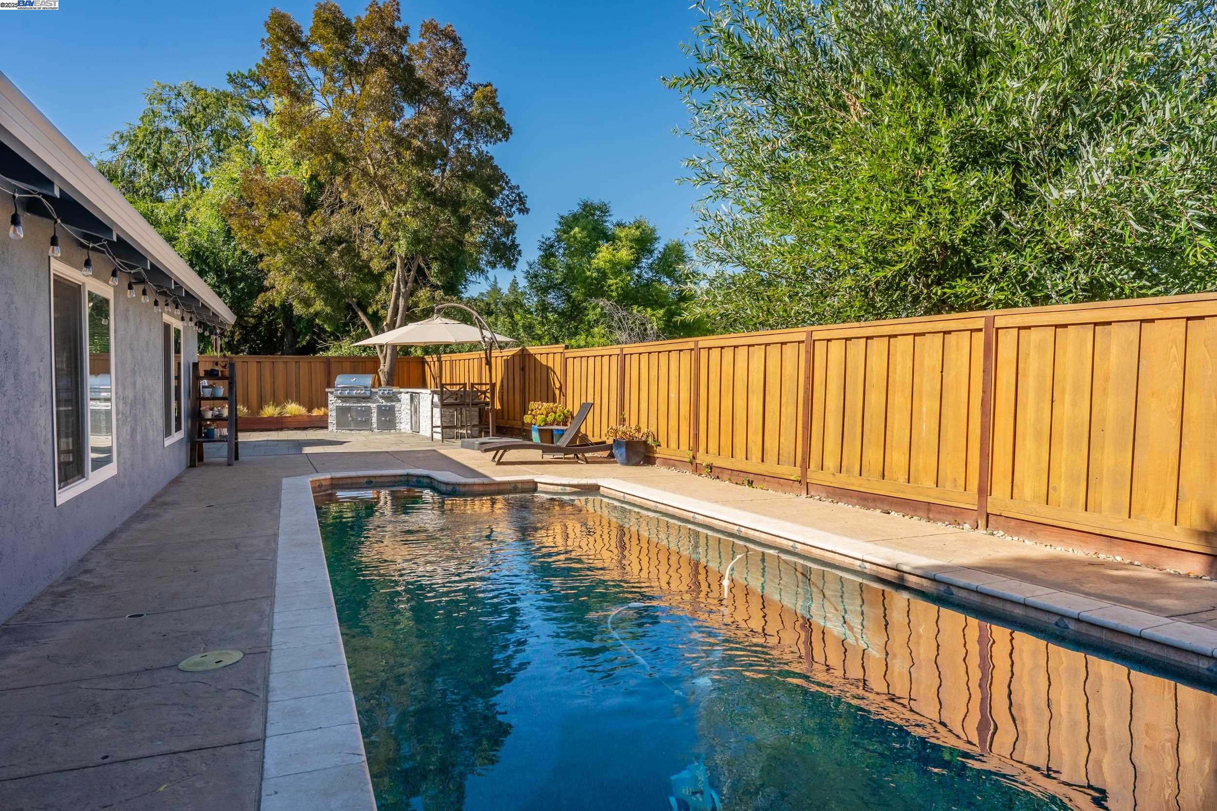 Detail Gallery Image 22 of 28 For 1376 Vintner Way, Pleasanton,  CA 94566 - 3 Beds | 2 Baths