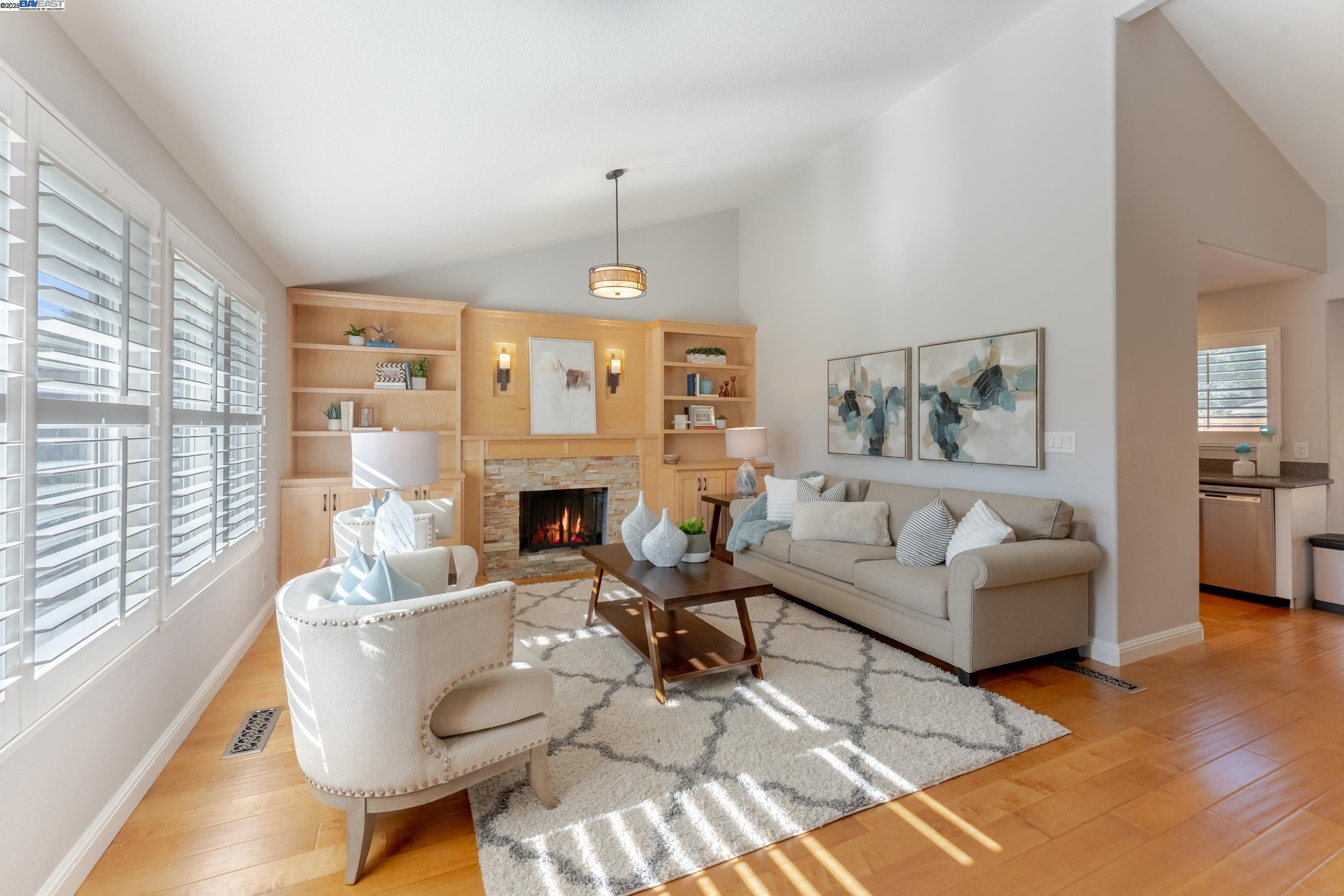 Detail Gallery Image 6 of 28 For 1376 Vintner Way, Pleasanton,  CA 94566 - 3 Beds | 2 Baths