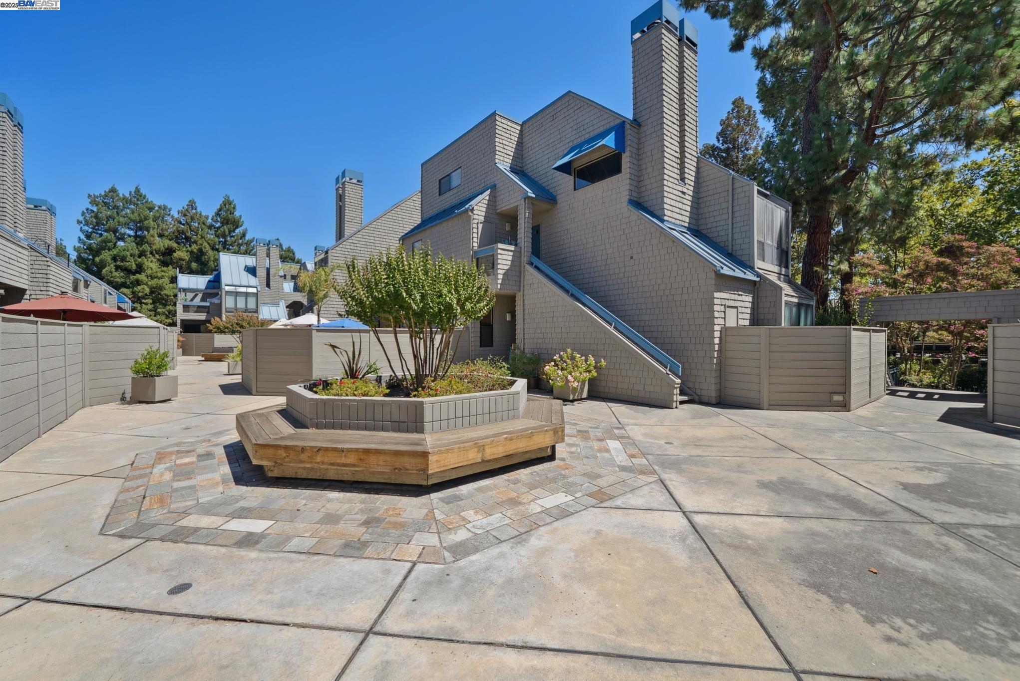 Detail Gallery Image 27 of 31 For 1089 Foxchase Dr, San Jose,  CA 95123 - 2 Beds | 1 Baths