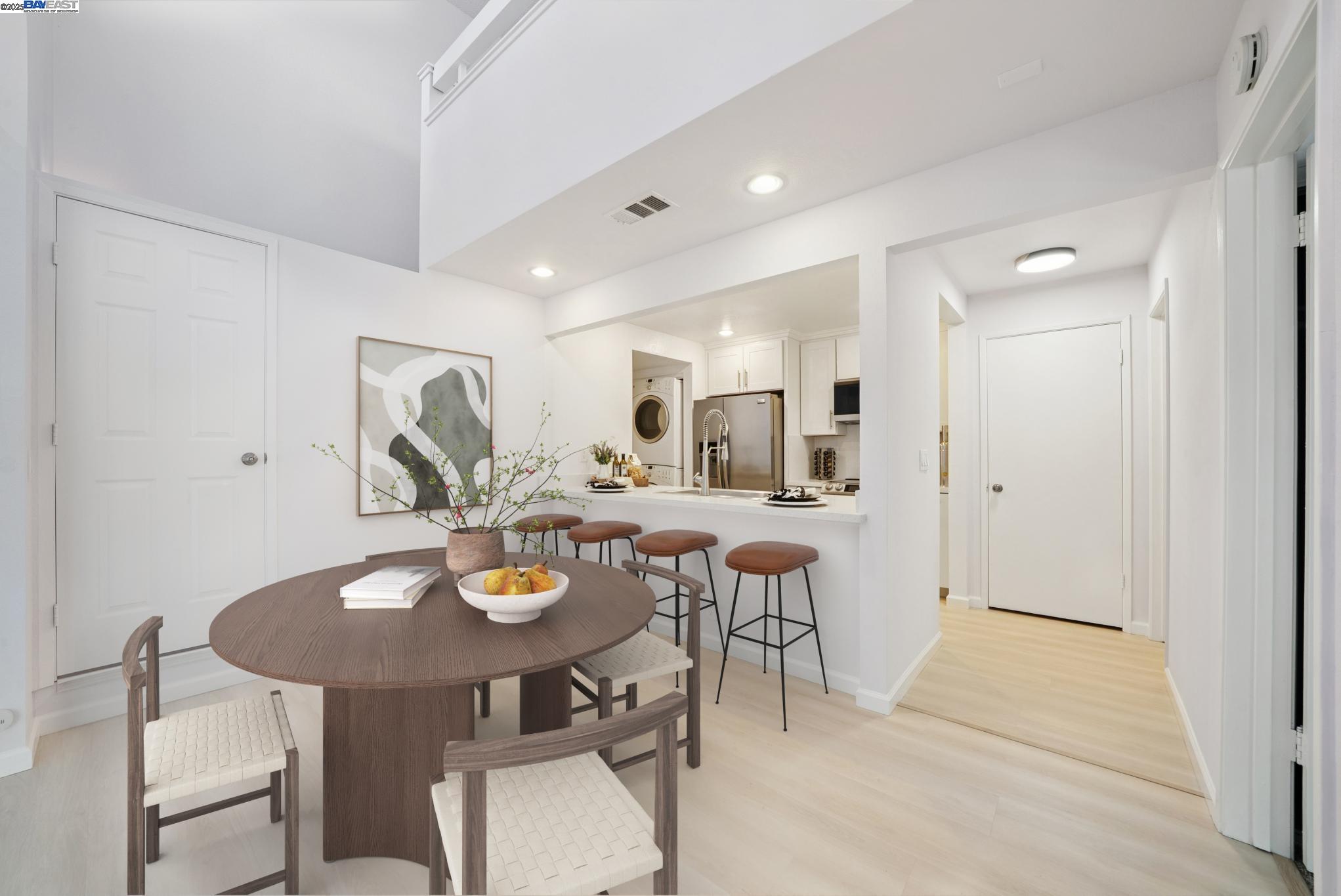 Detail Gallery Image 7 of 31 For 1089 Foxchase Dr, San Jose,  CA 95123 - 2 Beds | 1 Baths