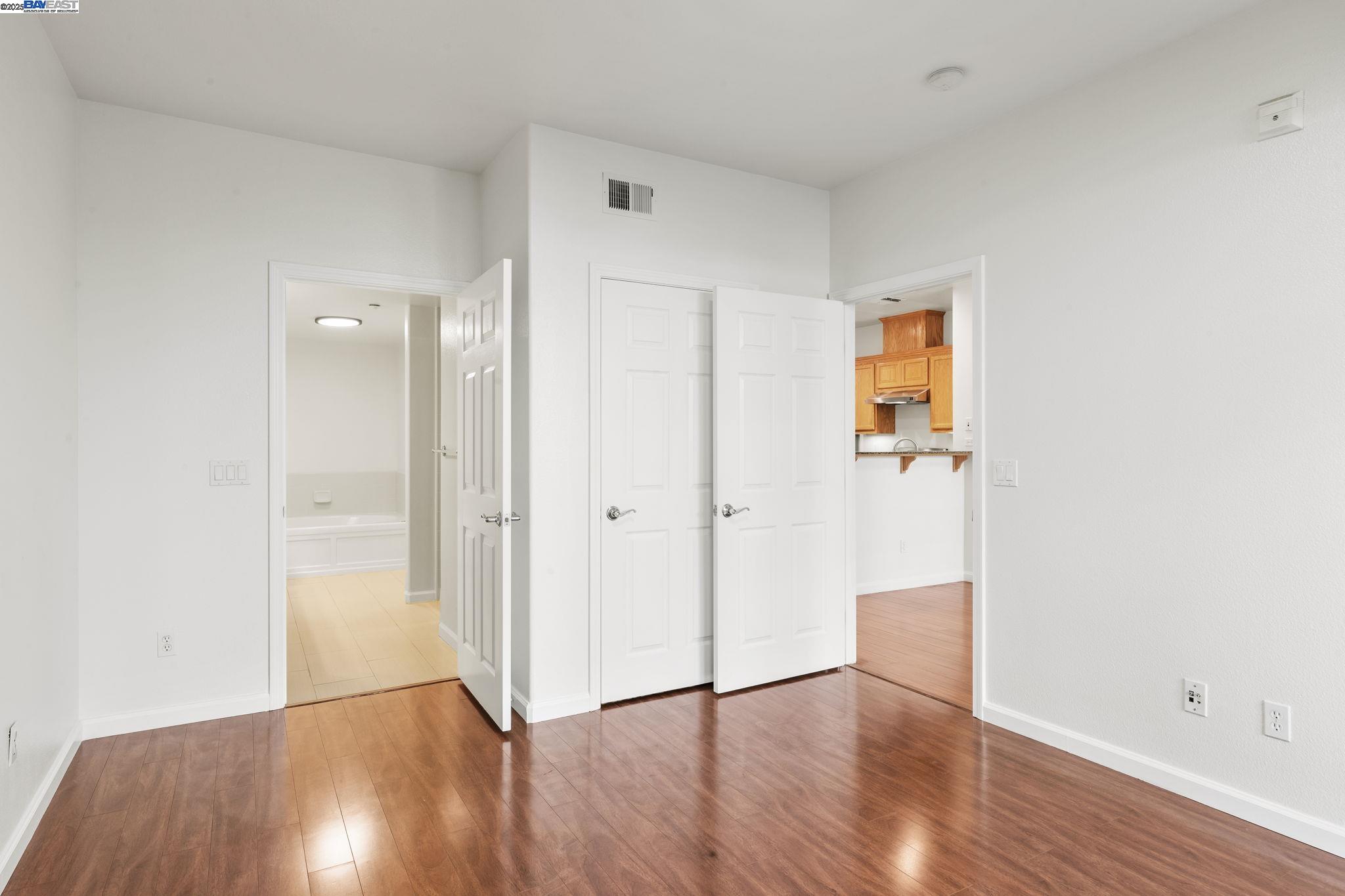 Detail Gallery Image 15 of 33 For 3240 Maguire Way #103,  Dublin,  CA 94568 - 1 Beds | 1 Baths