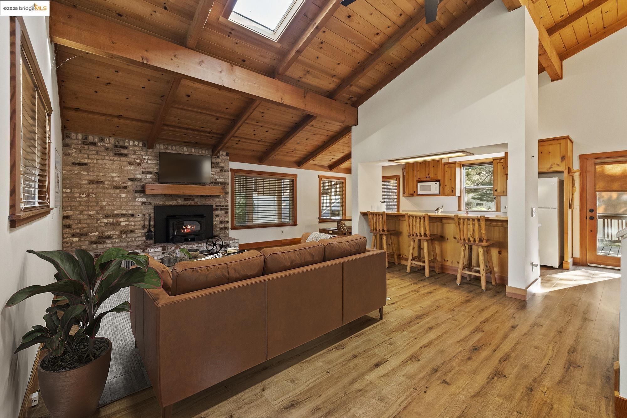 Detail Gallery Image 1 of 41 For 20415 Kutci Road, Mi Wuk Village,  CA 95346 - 4 Beds | 2 Baths