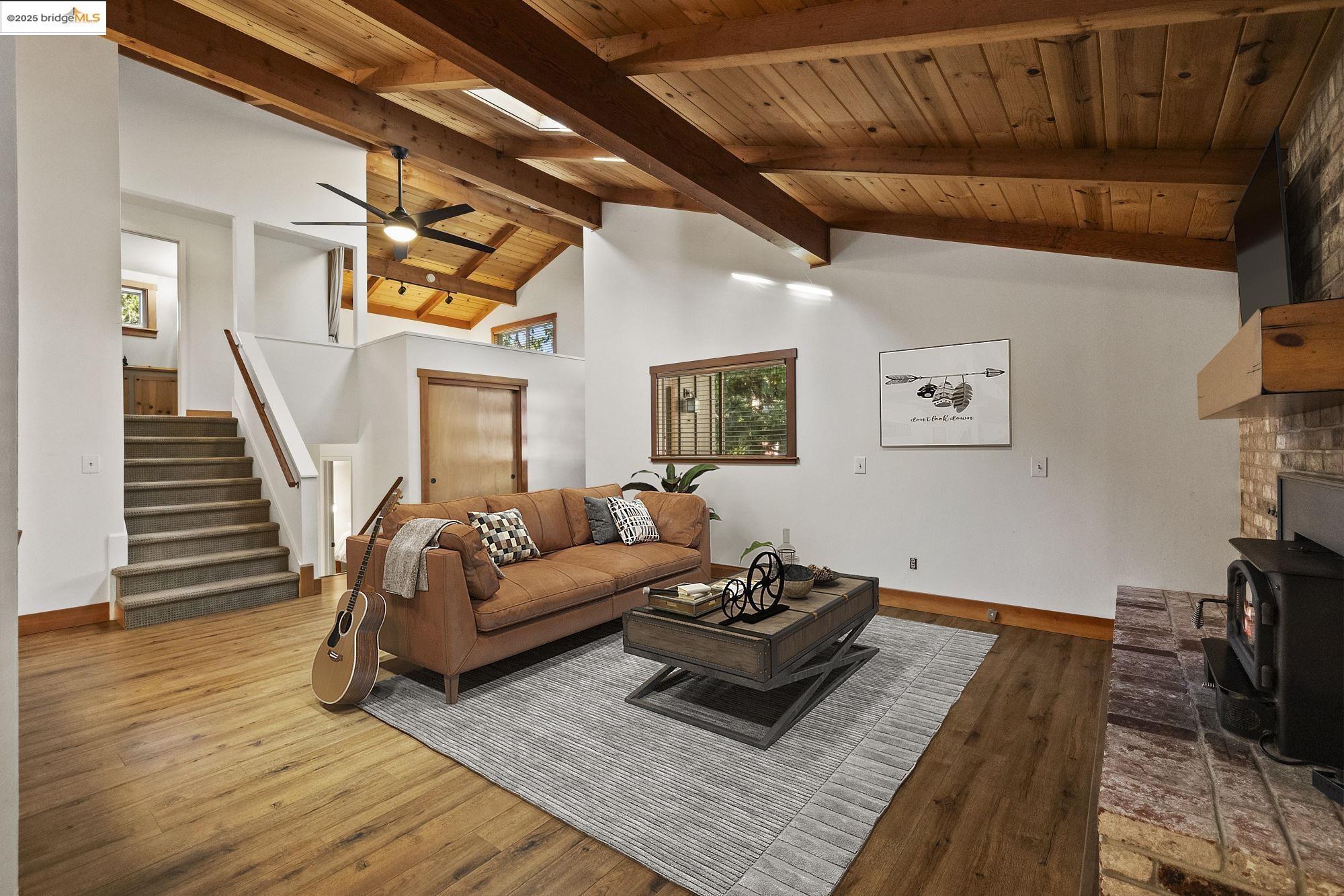 Detail Gallery Image 2 of 41 For 20415 Kutci Road, Mi Wuk Village,  CA 95346 - 4 Beds | 2 Baths