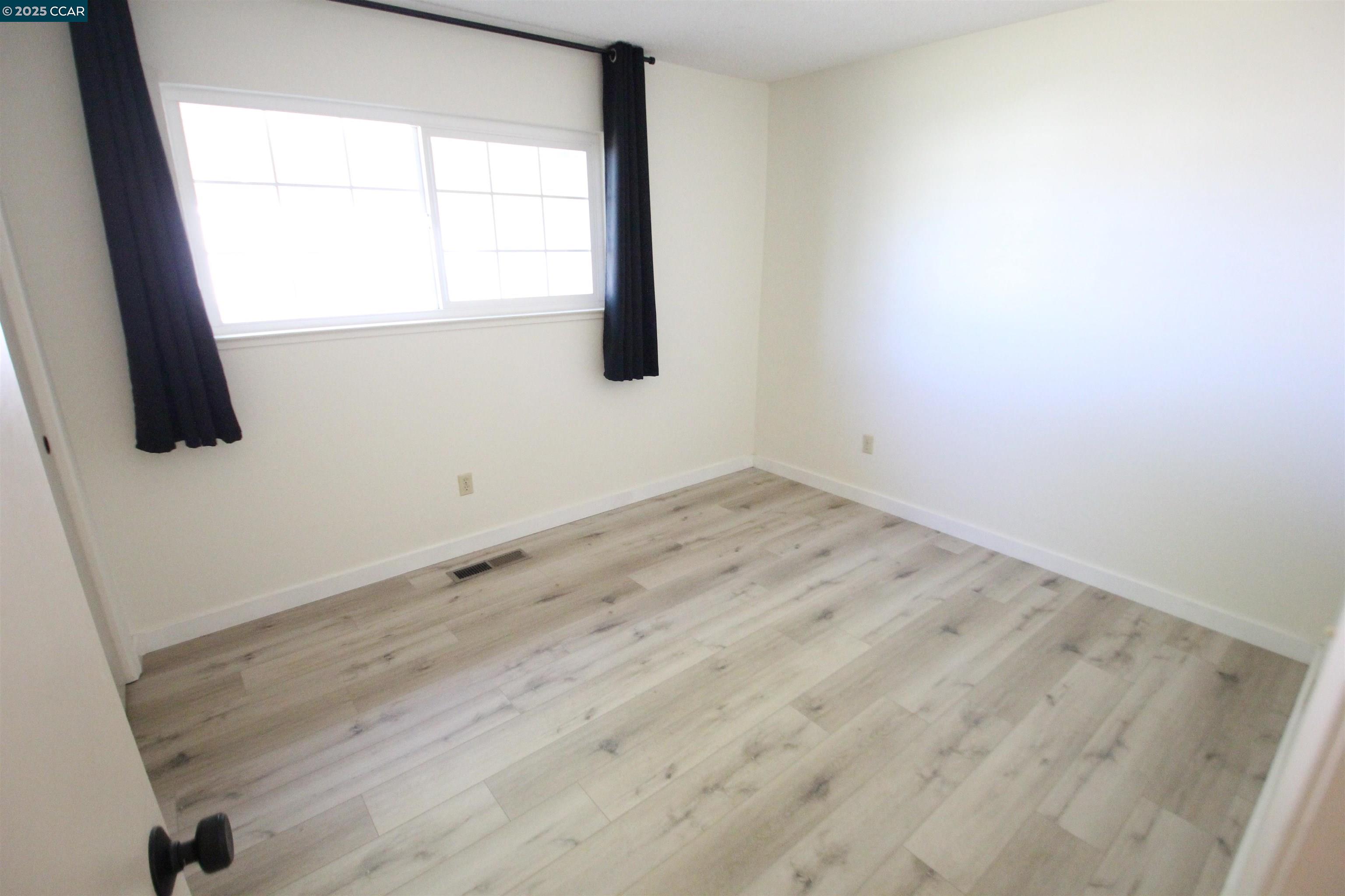 Detail Gallery Image 10 of 23 For 10 School St, Isleton,  CA 95641 - 3 Beds | 2 Baths
