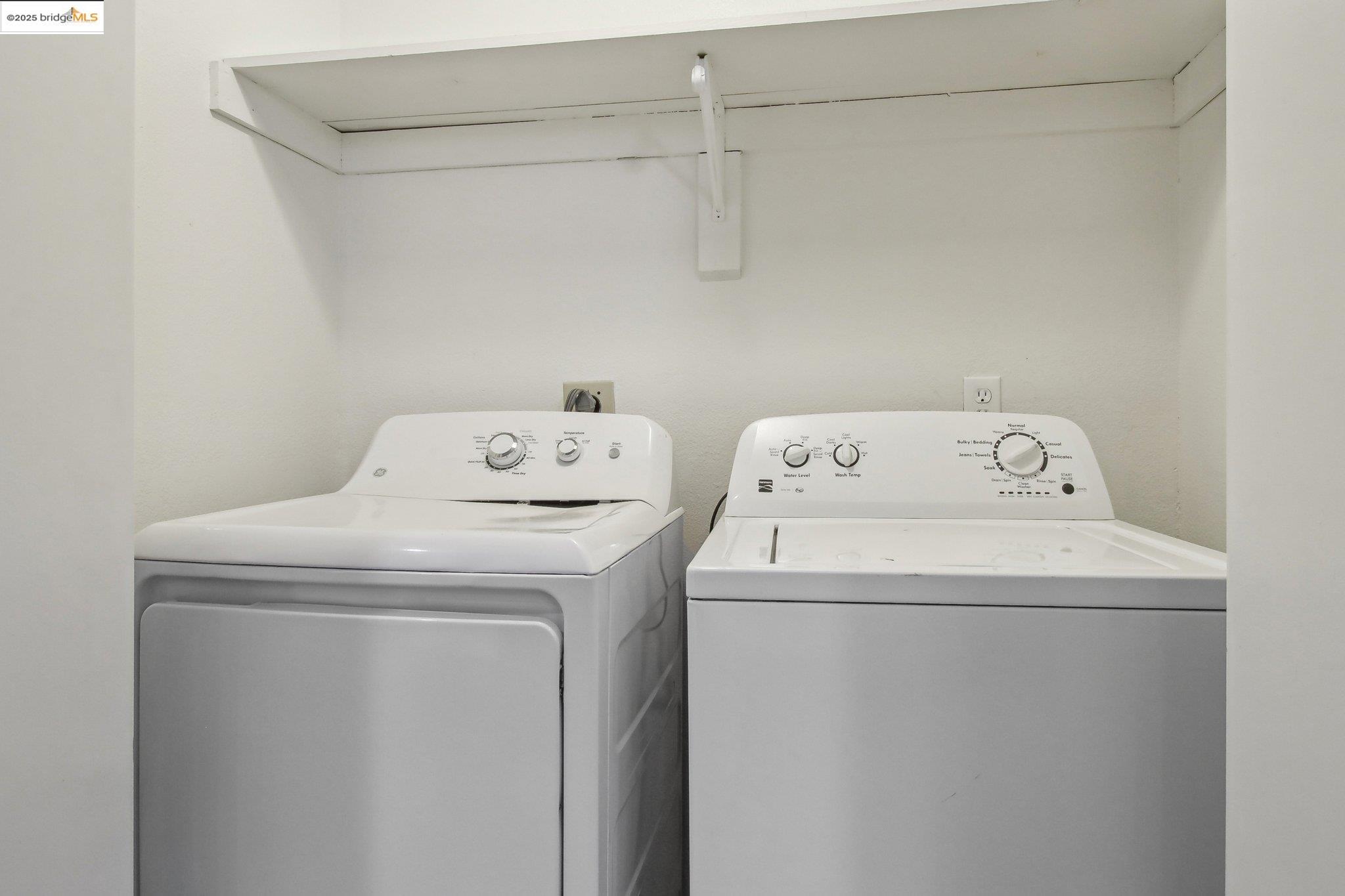Detail Gallery Image 36 of 59 For 2900 Sheffield Ave, Oakland,  CA 94602 - 3 Beds | 1 Baths