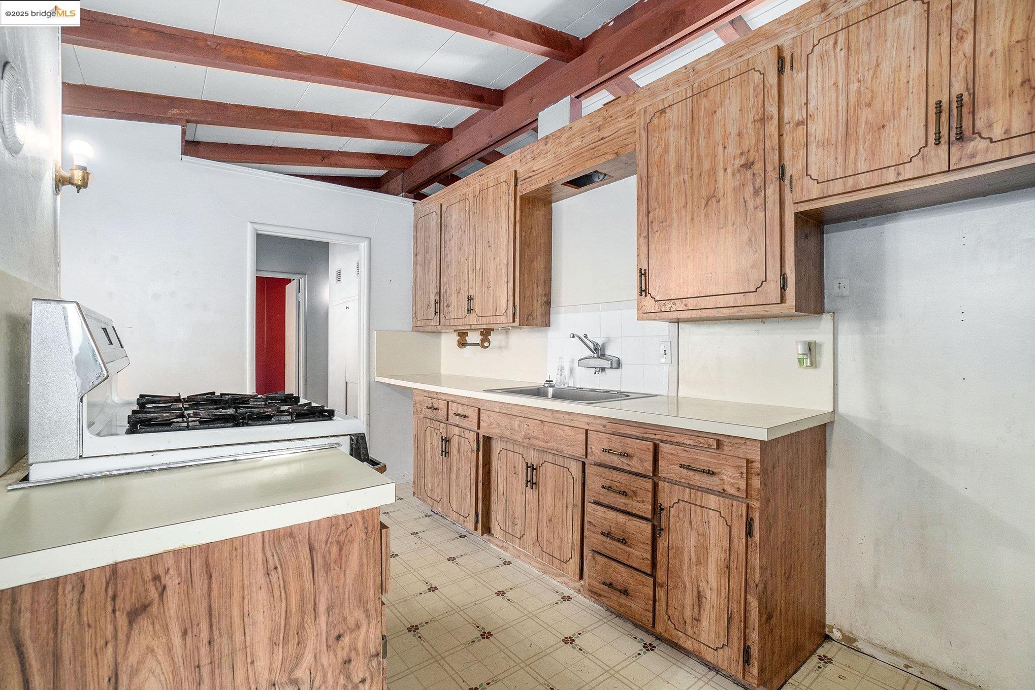 Detail Gallery Image 11 of 35 For 15 Bryan Ave, Antioch,  CA 94509 - 3 Beds | 1 Baths