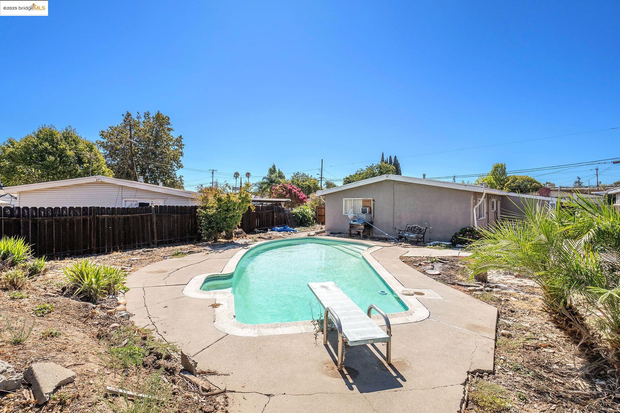 Detail Gallery Image 26 of 35 For 15 Bryan Ave, Antioch,  CA 94509 - 3 Beds | 1 Baths