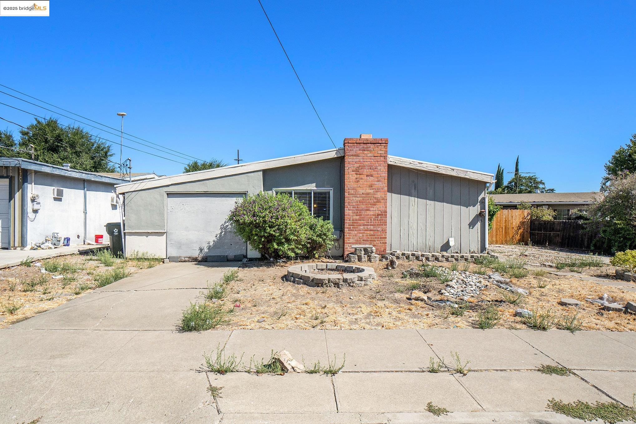 Detail Gallery Image 4 of 35 For 15 Bryan Ave, Antioch,  CA 94509 - 3 Beds | 1 Baths