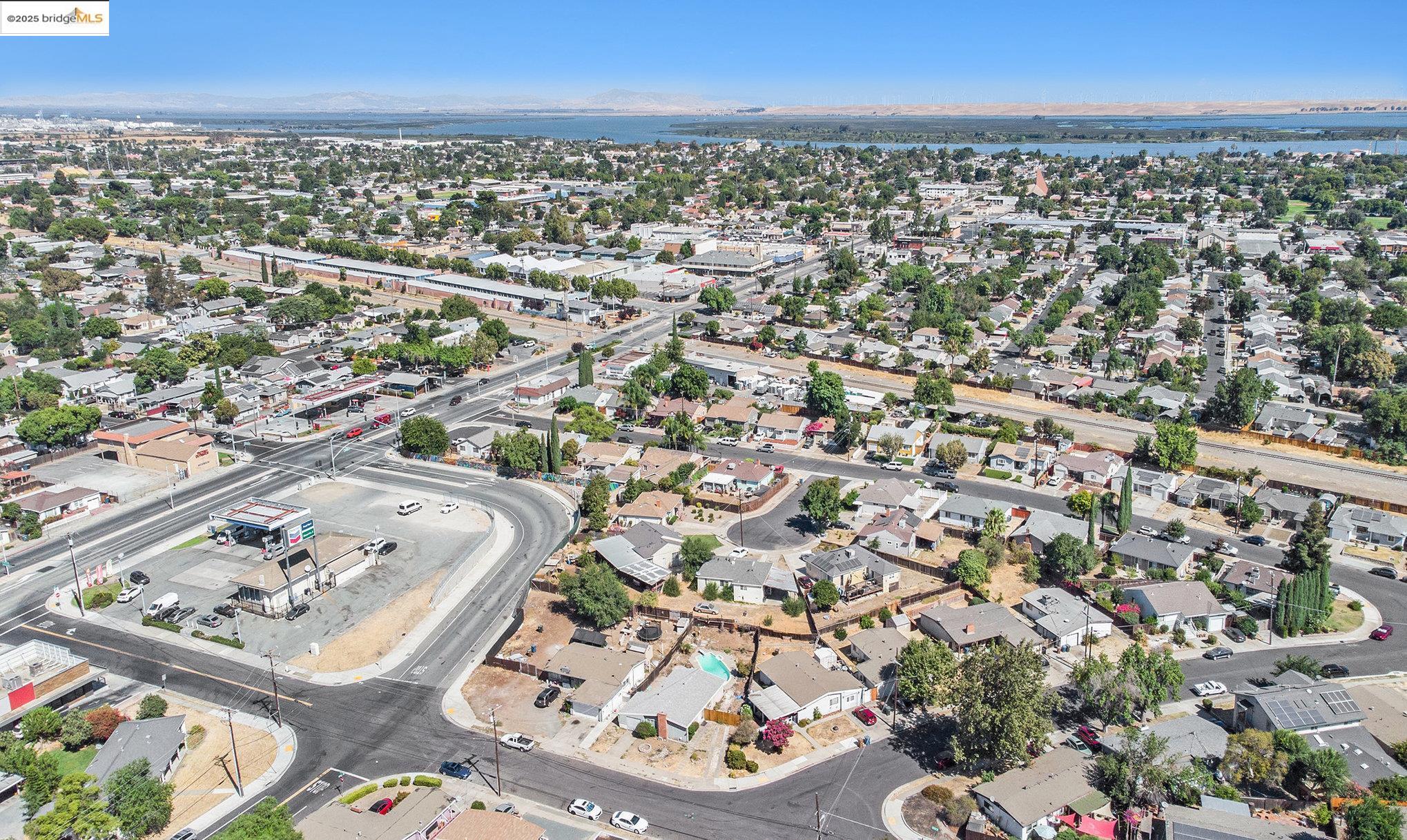 Detail Gallery Image 33 of 35 For 15 Bryan Ave, Antioch,  CA 94509 - 3 Beds | 1 Baths