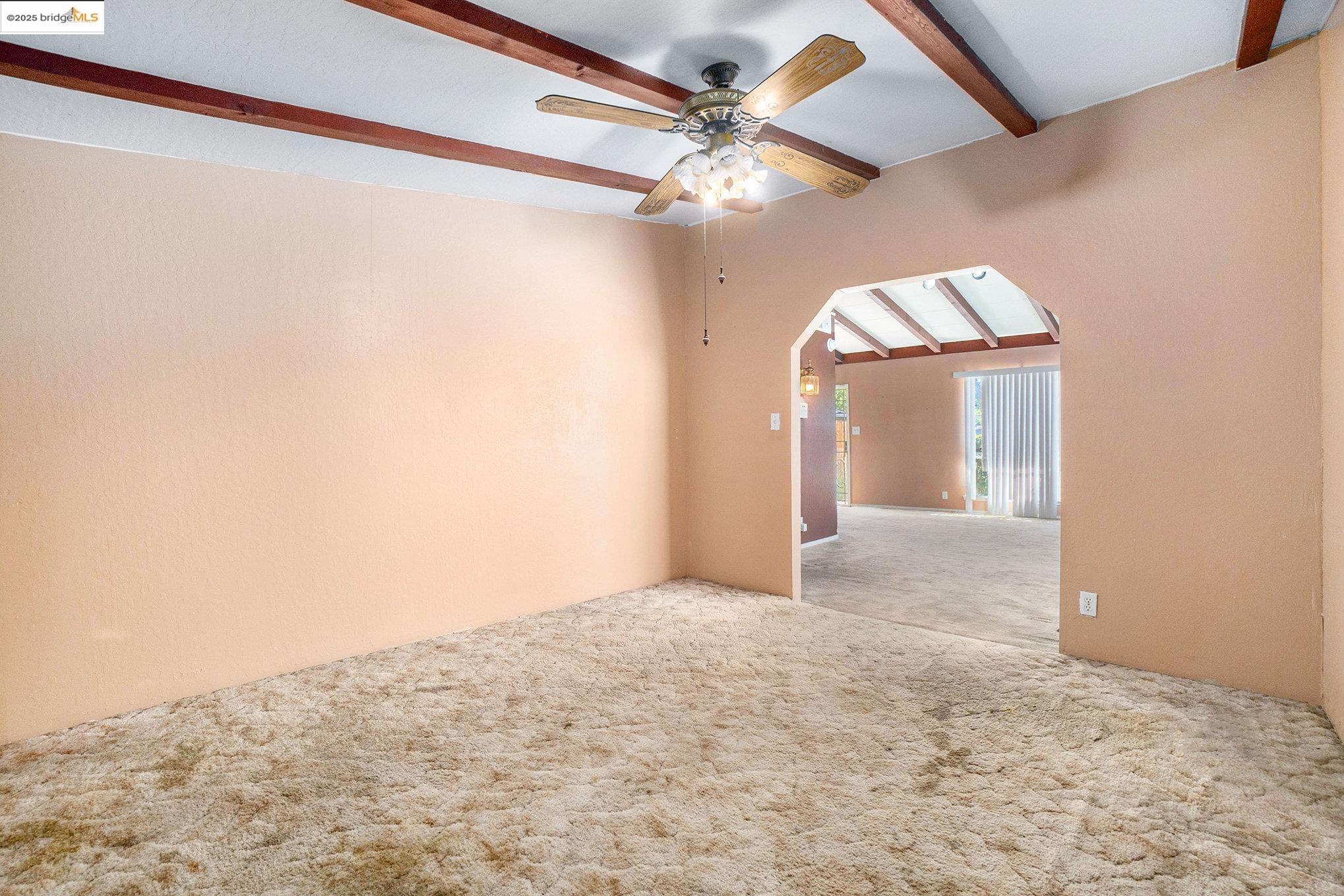 Detail Gallery Image 9 of 35 For 15 Bryan Ave, Antioch,  CA 94509 - 3 Beds | 1 Baths