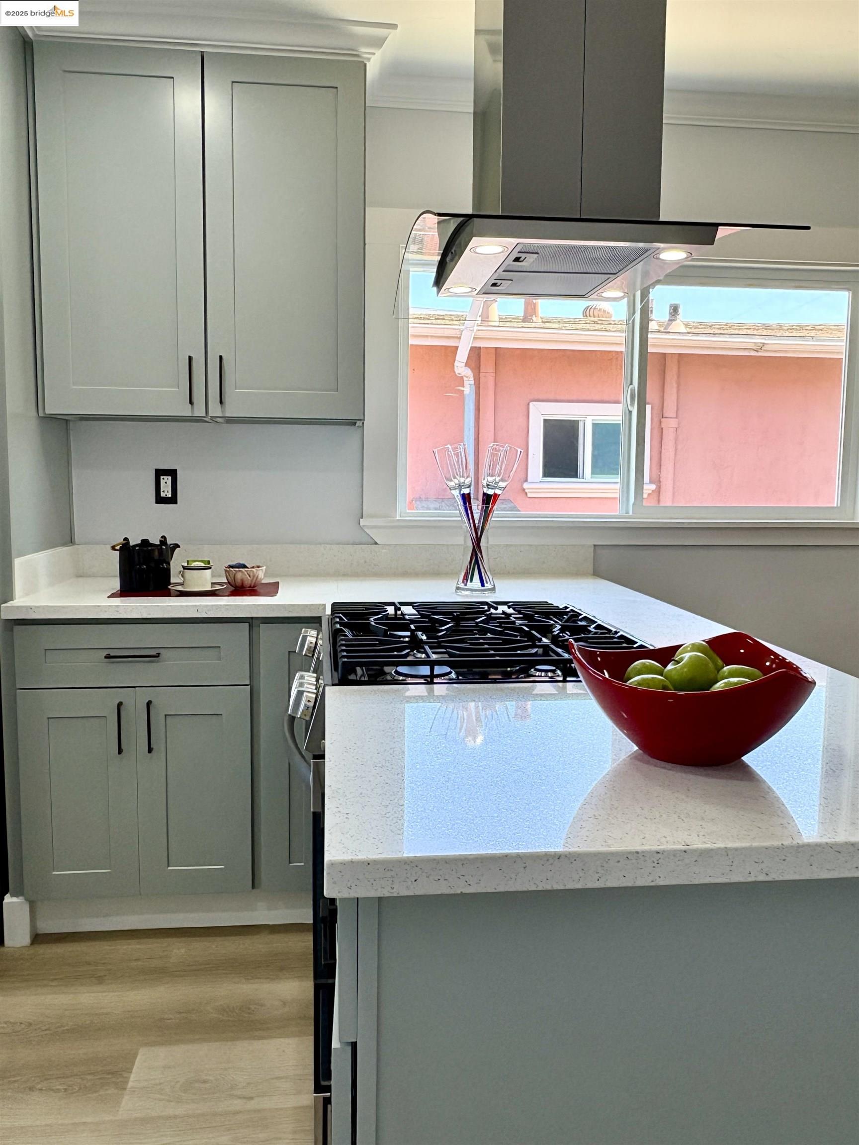 Detail Gallery Image 16 of 36 For 7200 Favor St, Oakland,  CA 94621 - 3 Beds | 2 Baths