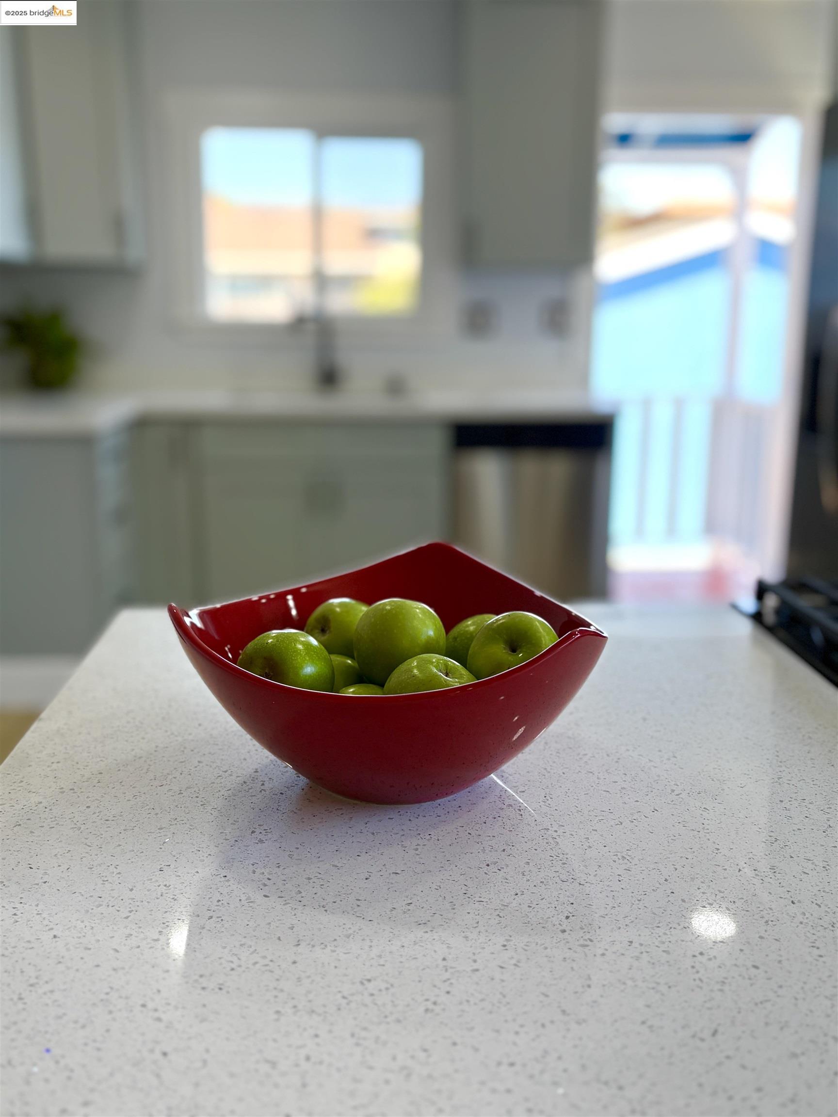 Detail Gallery Image 21 of 36 For 7200 Favor St, Oakland,  CA 94621 - 3 Beds | 2 Baths