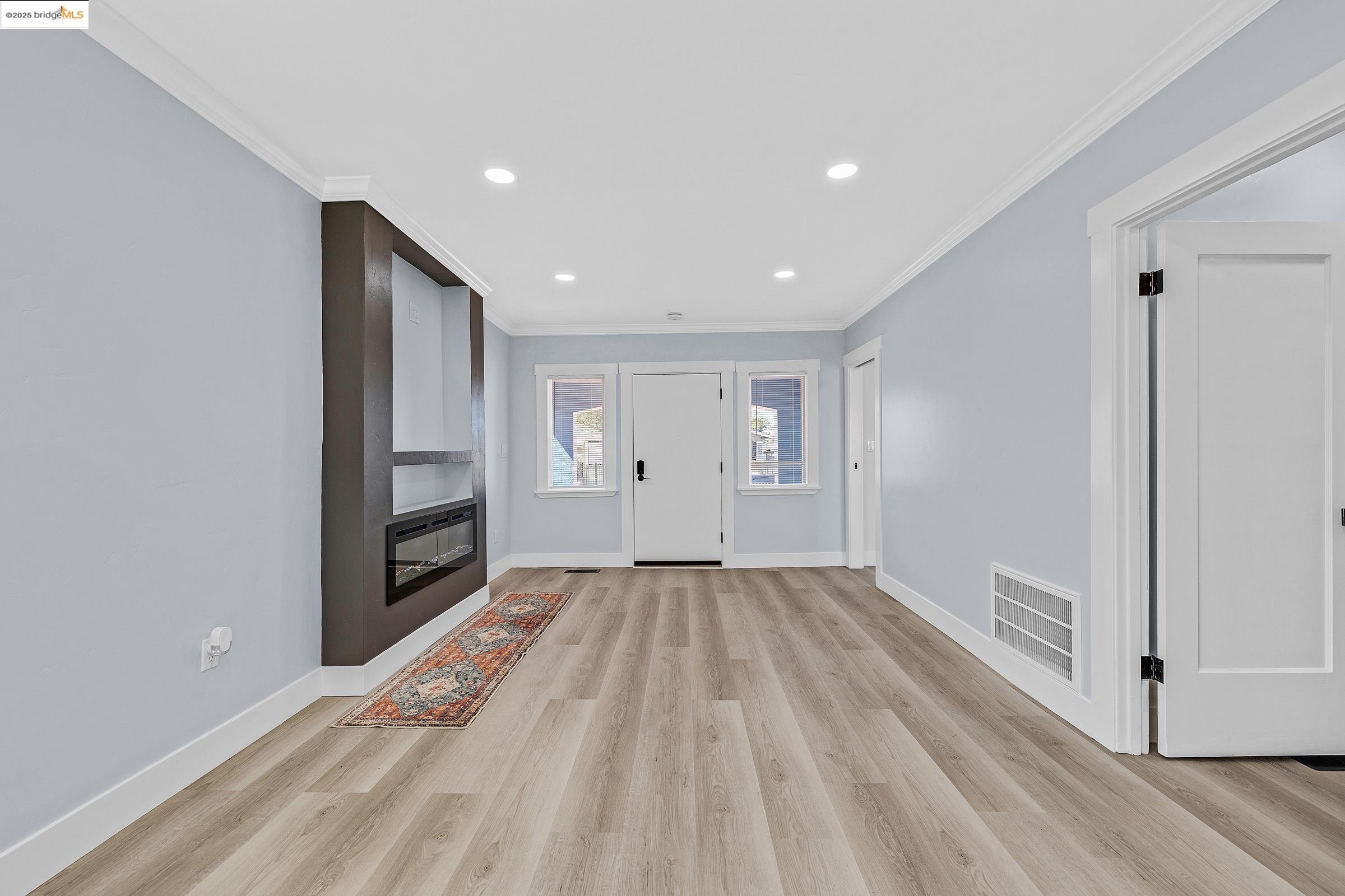 Detail Gallery Image 24 of 36 For 7200 Favor St, Oakland,  CA 94621 - 3 Beds | 2 Baths