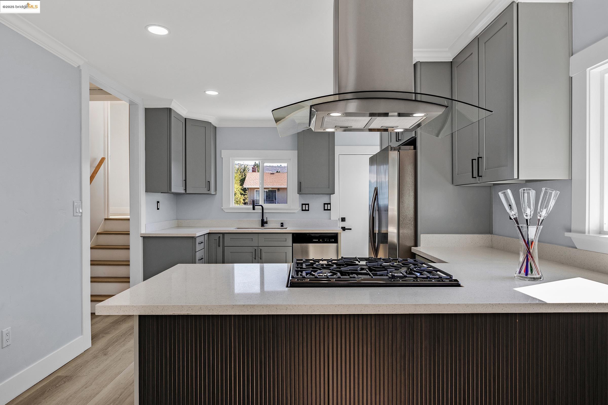 Detail Gallery Image 35 of 36 For 7200 Favor St, Oakland,  CA 94621 - 3 Beds | 2 Baths