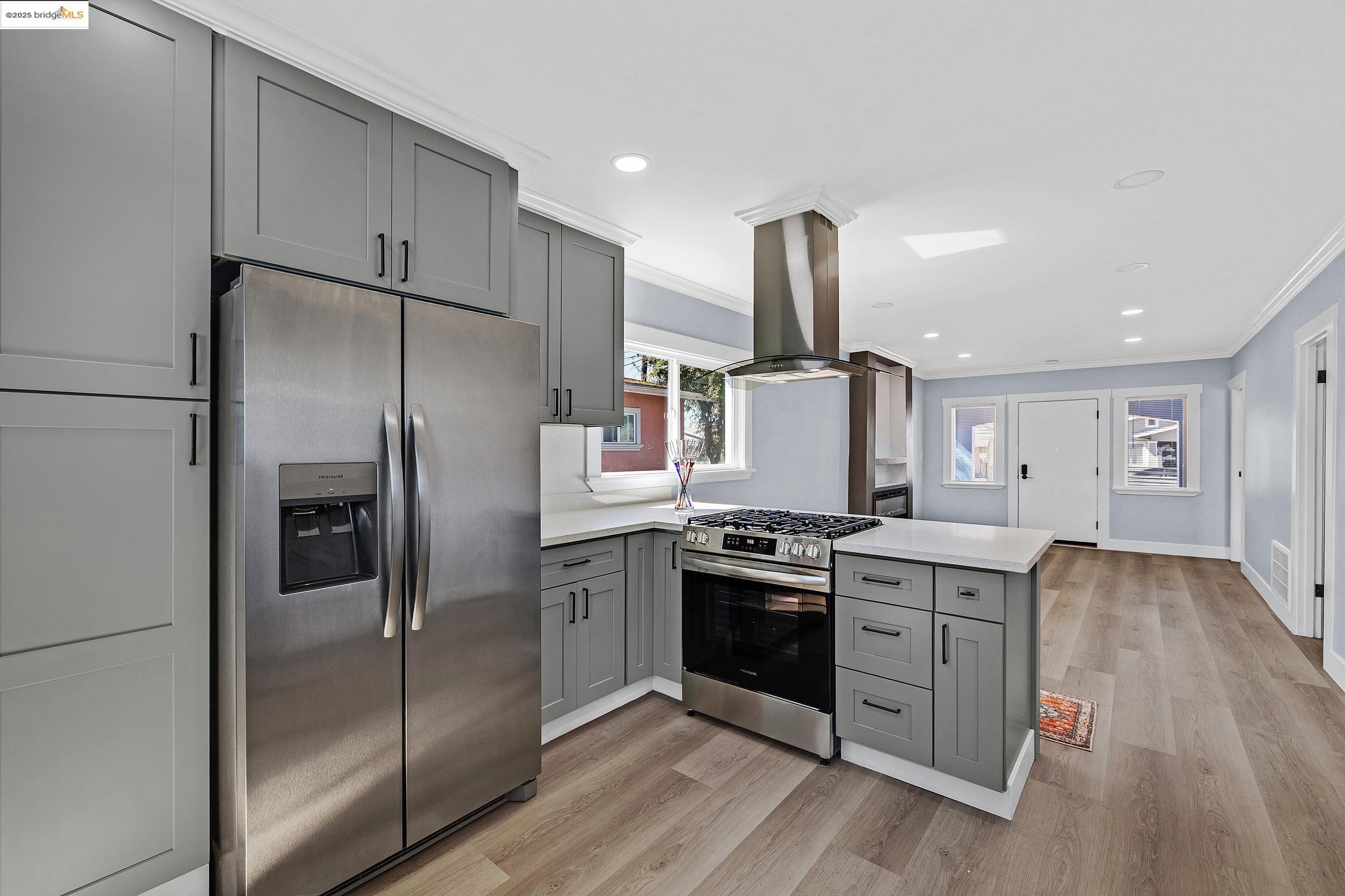 Detail Gallery Image 36 of 36 For 7200 Favor St, Oakland,  CA 94621 - 3 Beds | 2 Baths