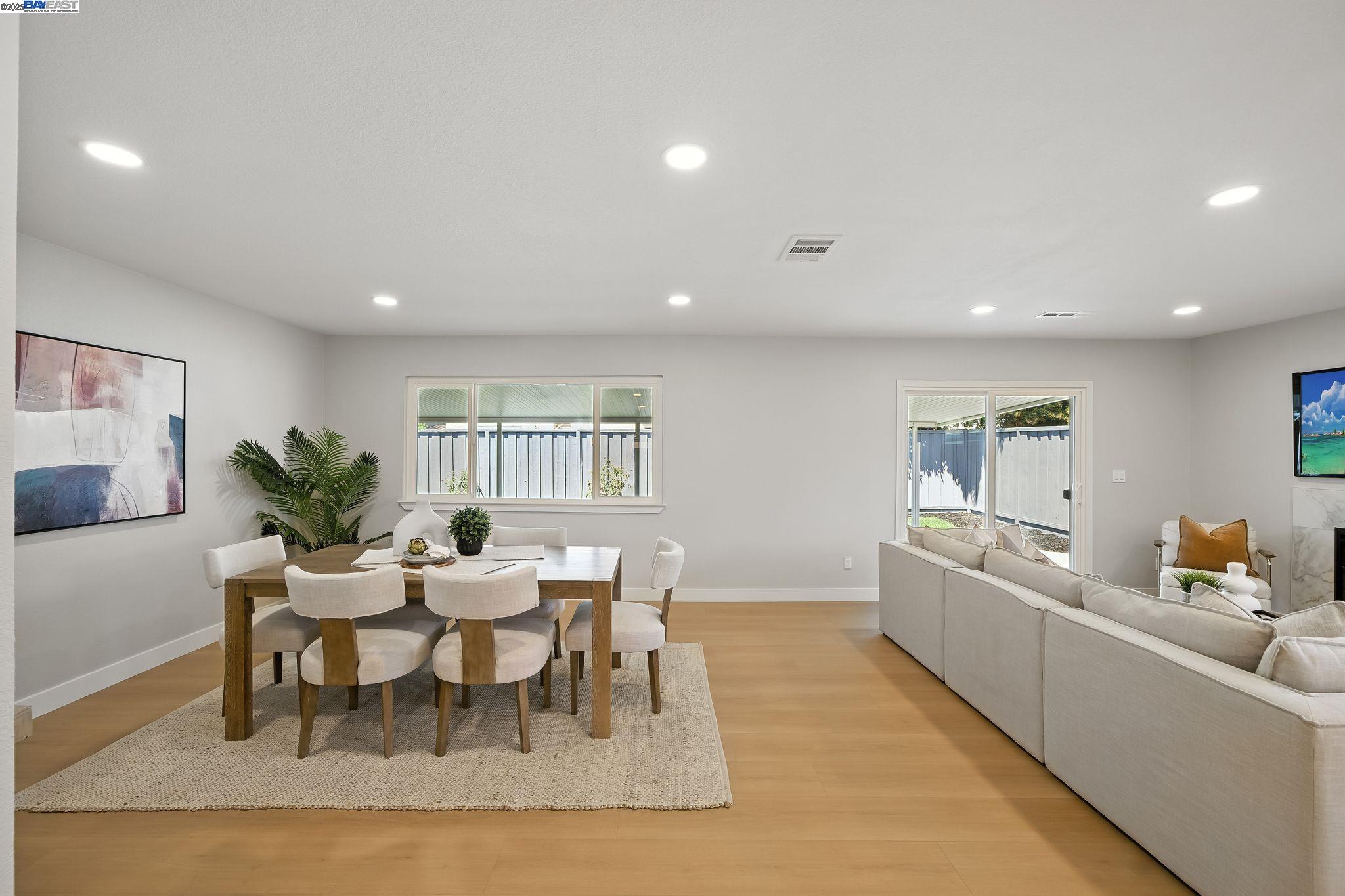 Detail Gallery Image 3 of 34 For 5525 Roosevelt Pl, Fremont,  CA 94538 - 3 Beds | 2 Baths