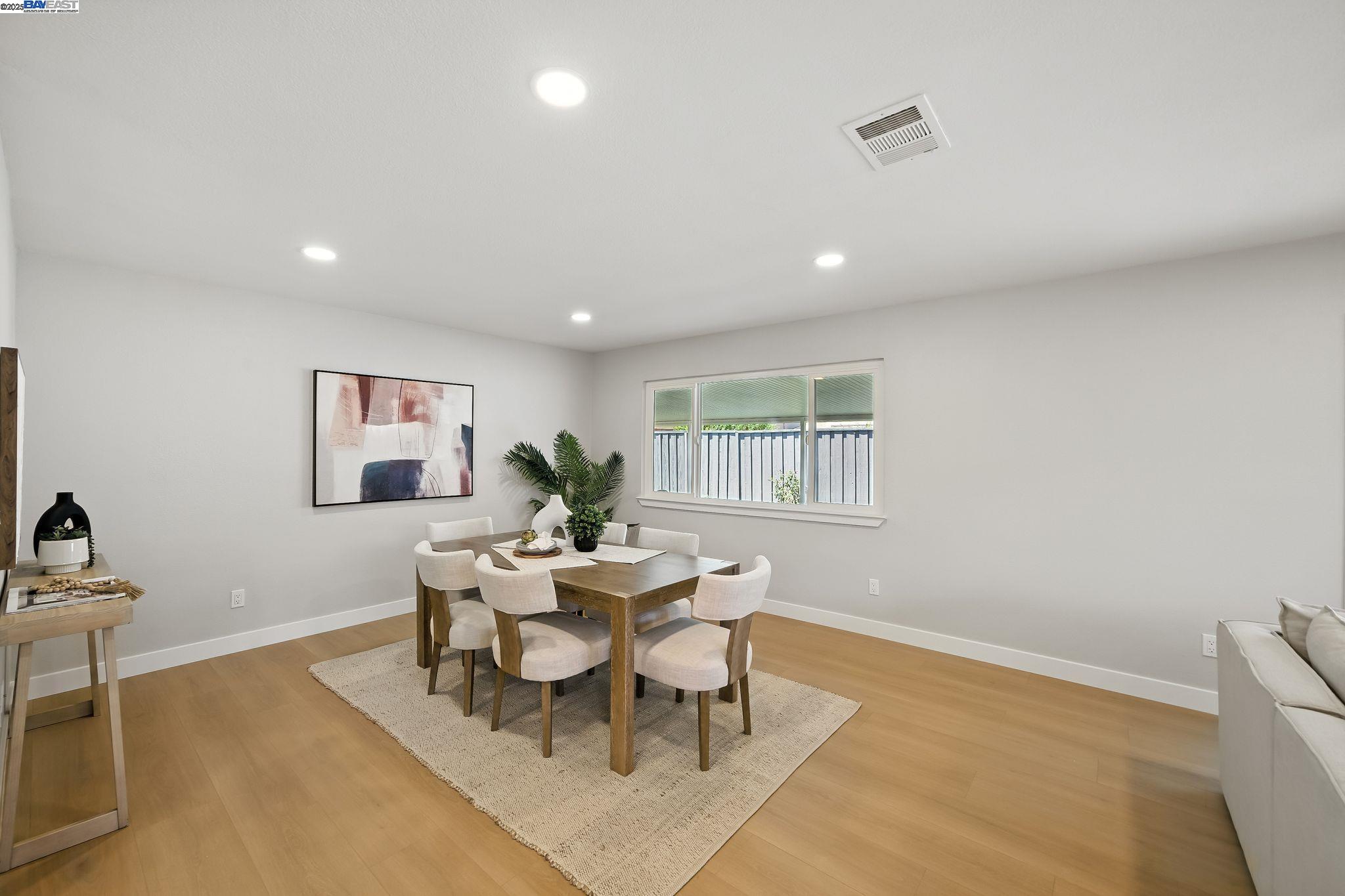 Detail Gallery Image 5 of 34 For 5525 Roosevelt Pl, Fremont,  CA 94538 - 3 Beds | 2 Baths
