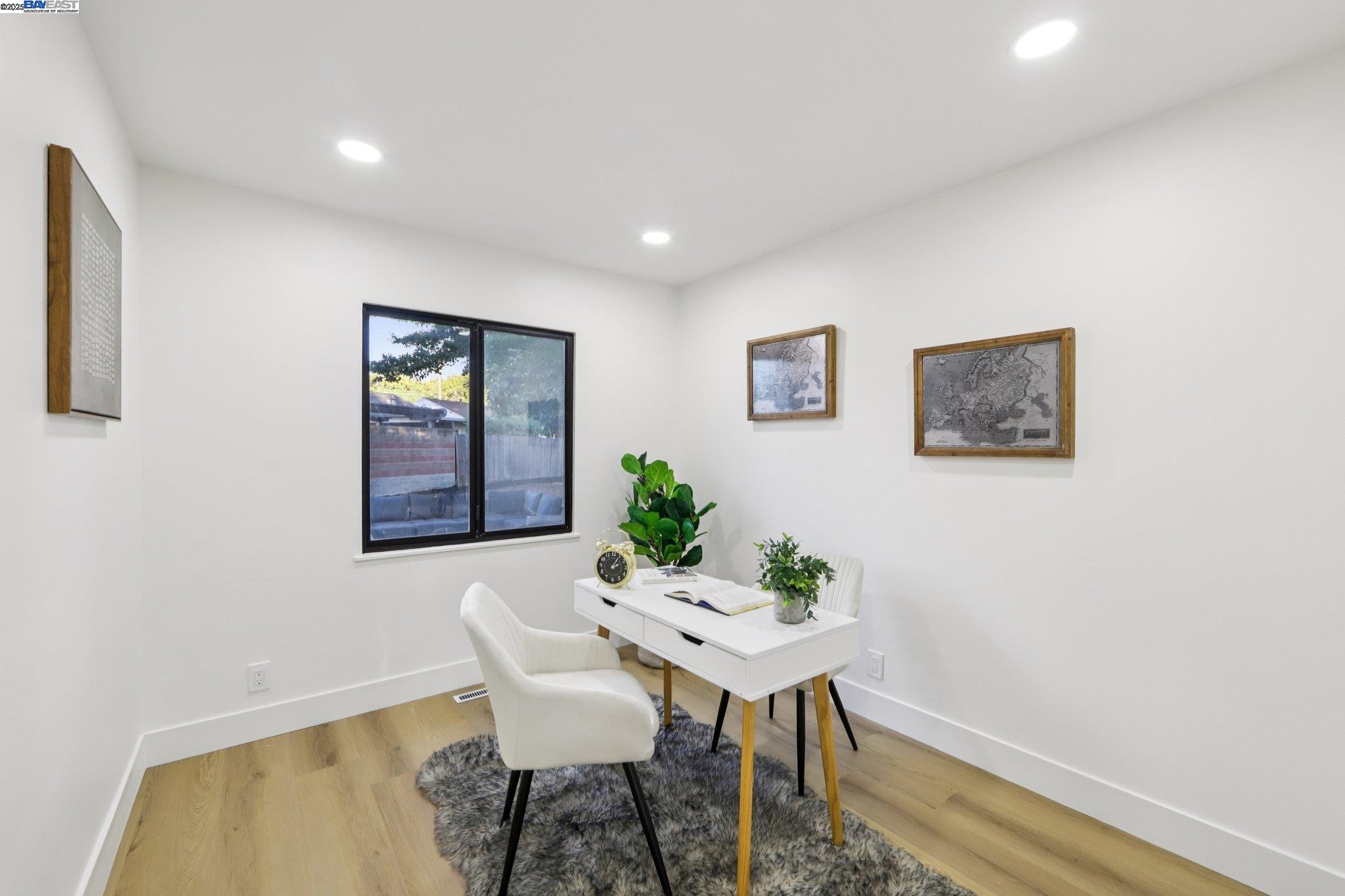 Detail Gallery Image 21 of 37 For 172 via San Marino, San Lorenzo,  CA 94580 - 4 Beds | 2 Baths