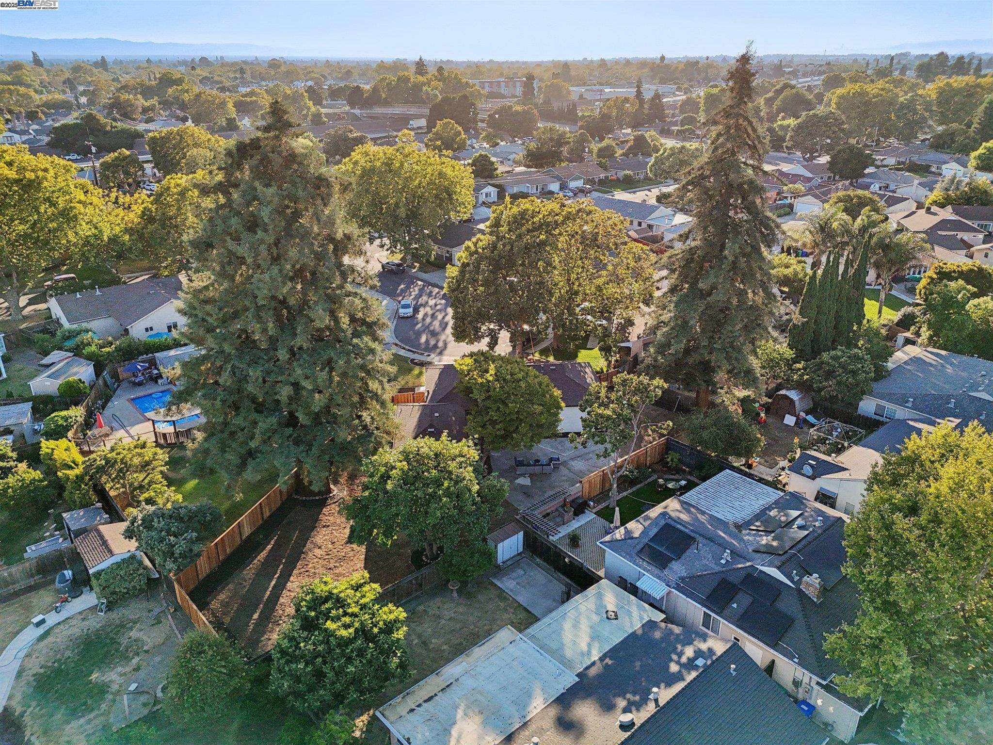 Detail Gallery Image 34 of 37 For 172 via San Marino, San Lorenzo,  CA 94580 - 4 Beds | 2 Baths