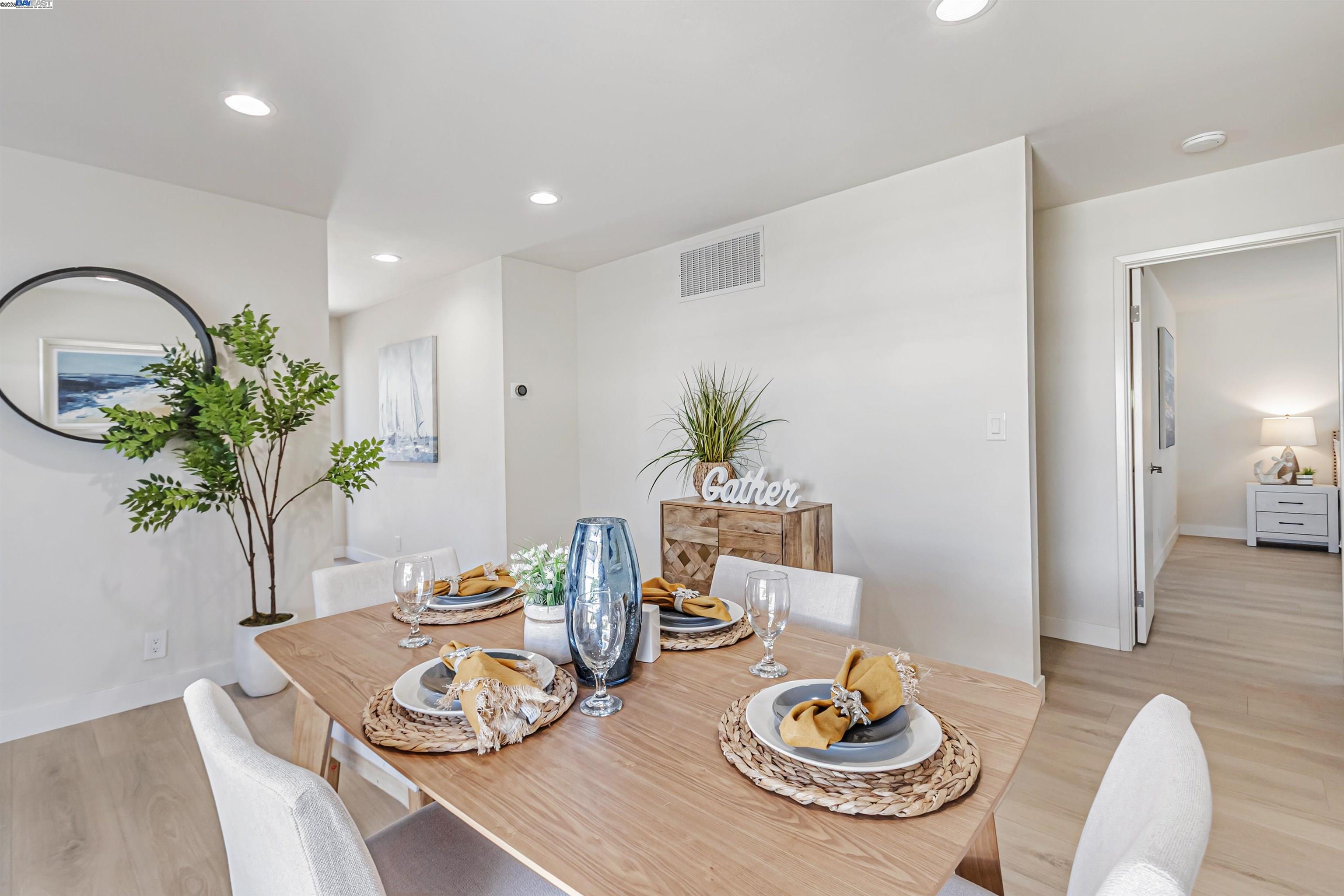 Detail Gallery Image 12 of 21 For 11 N Jim Elder Drive, Campbell,  CA 95008 - 3 Beds | 2 Baths