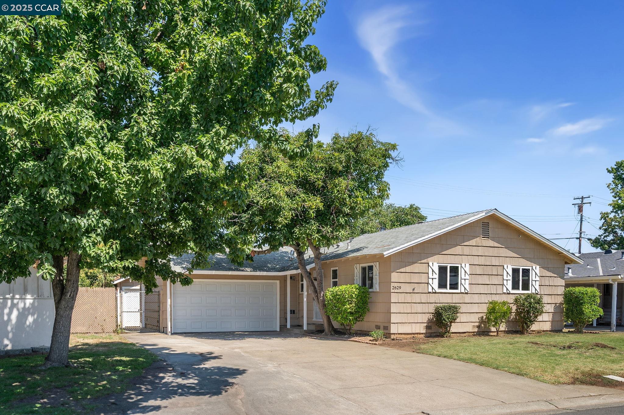 Detail Gallery Image 2 of 41 For 2629 Riesling Way, Rancho Cordova,  CA 95670 - 3 Beds | 1 Baths