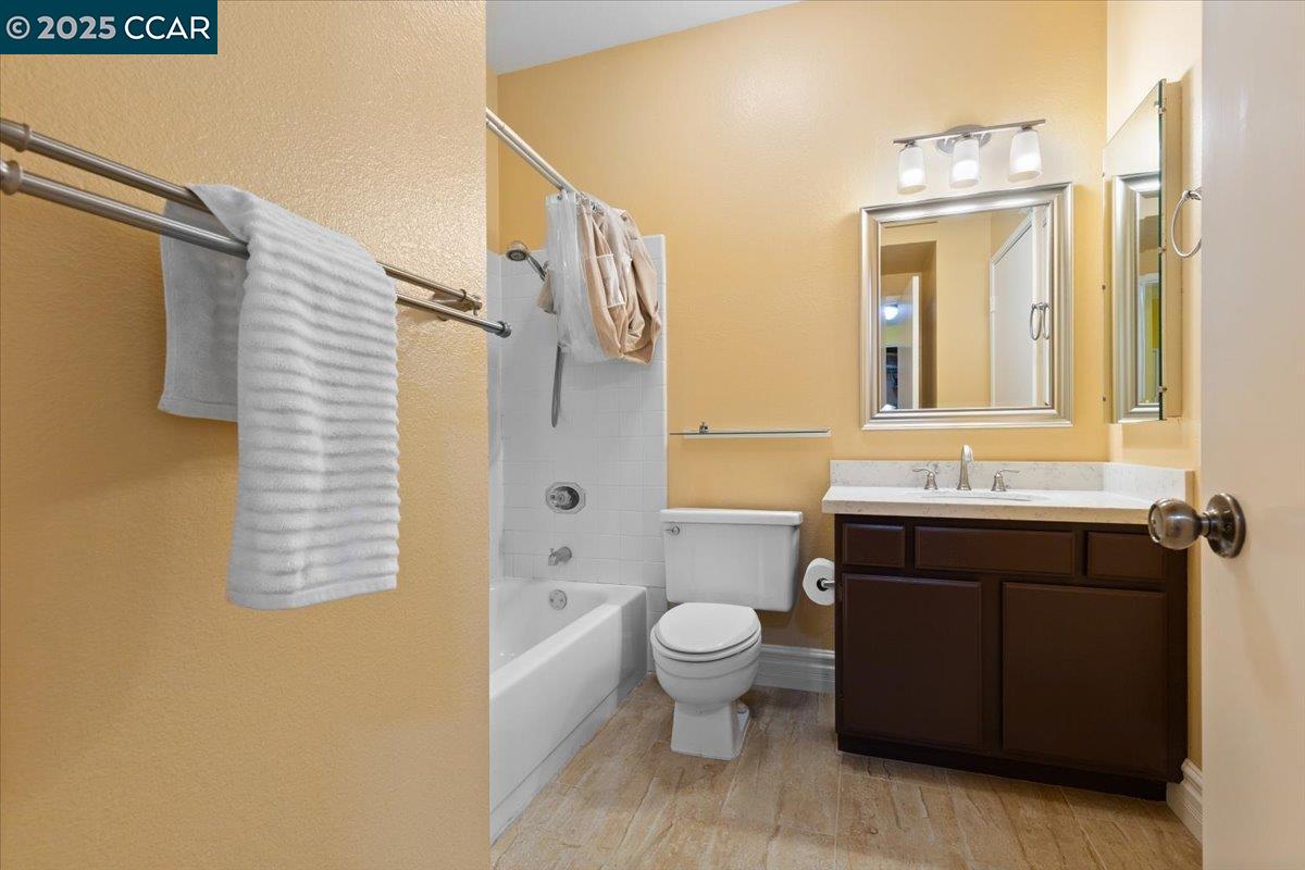 Detail Gallery Image 12 of 32 For 1063 Foxchase Dr, San Jose,  CA 95123 - 2 Beds | 2 Baths
